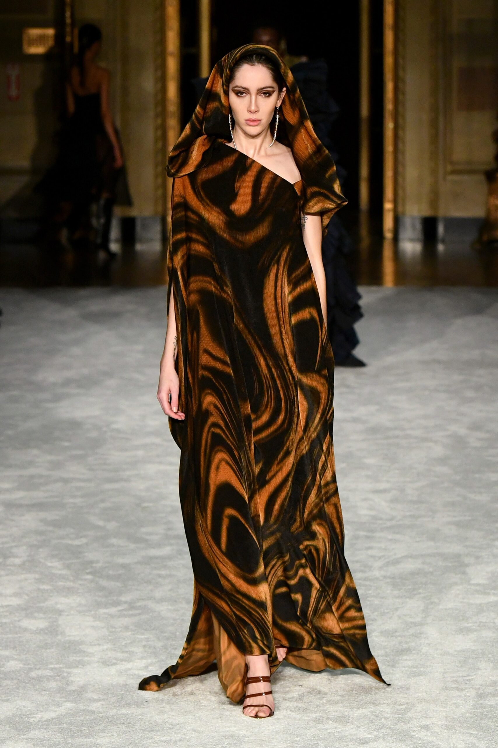 Christian Siriano F/W 21 Look 230