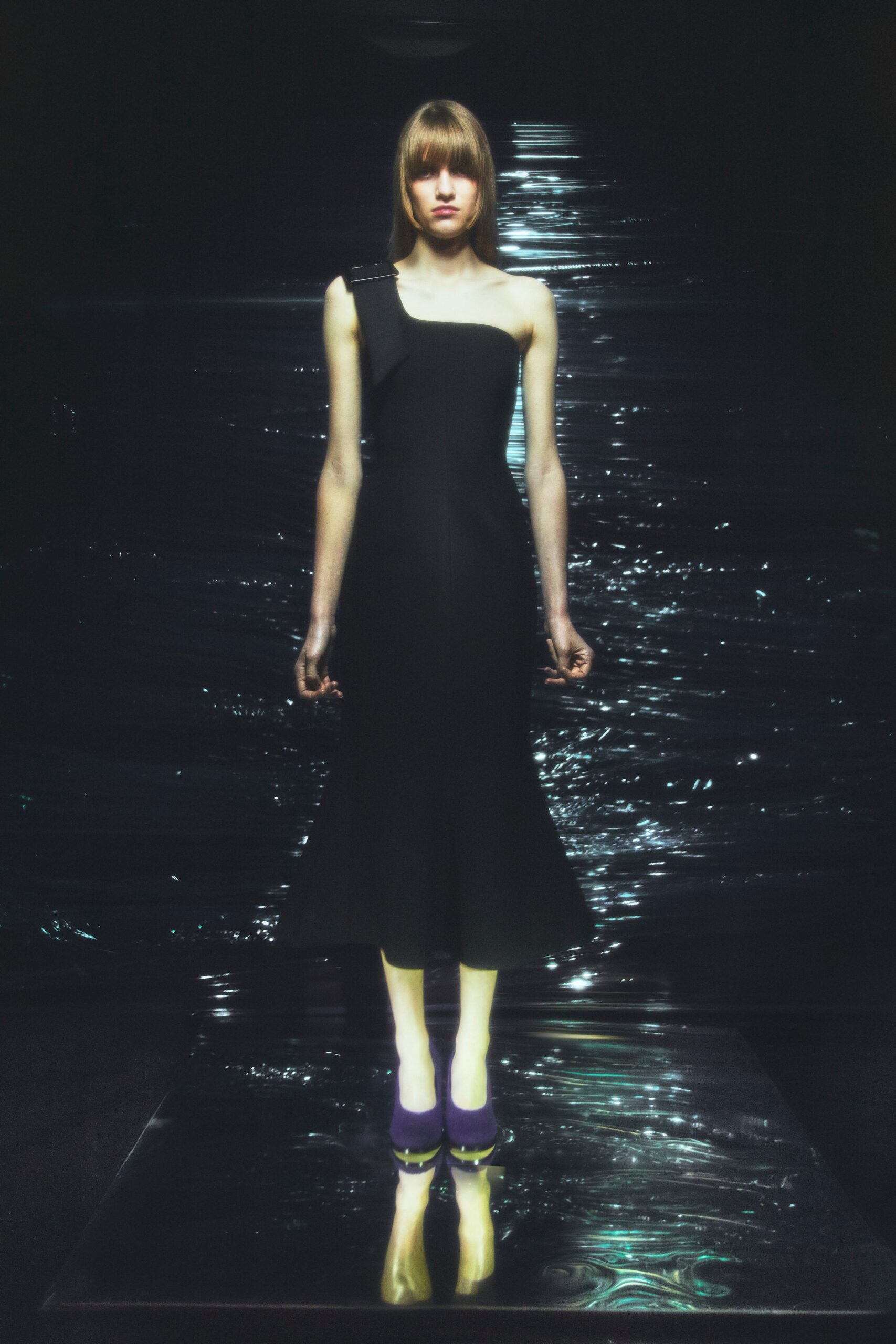 Christopher Kane F/W 23 Look 203