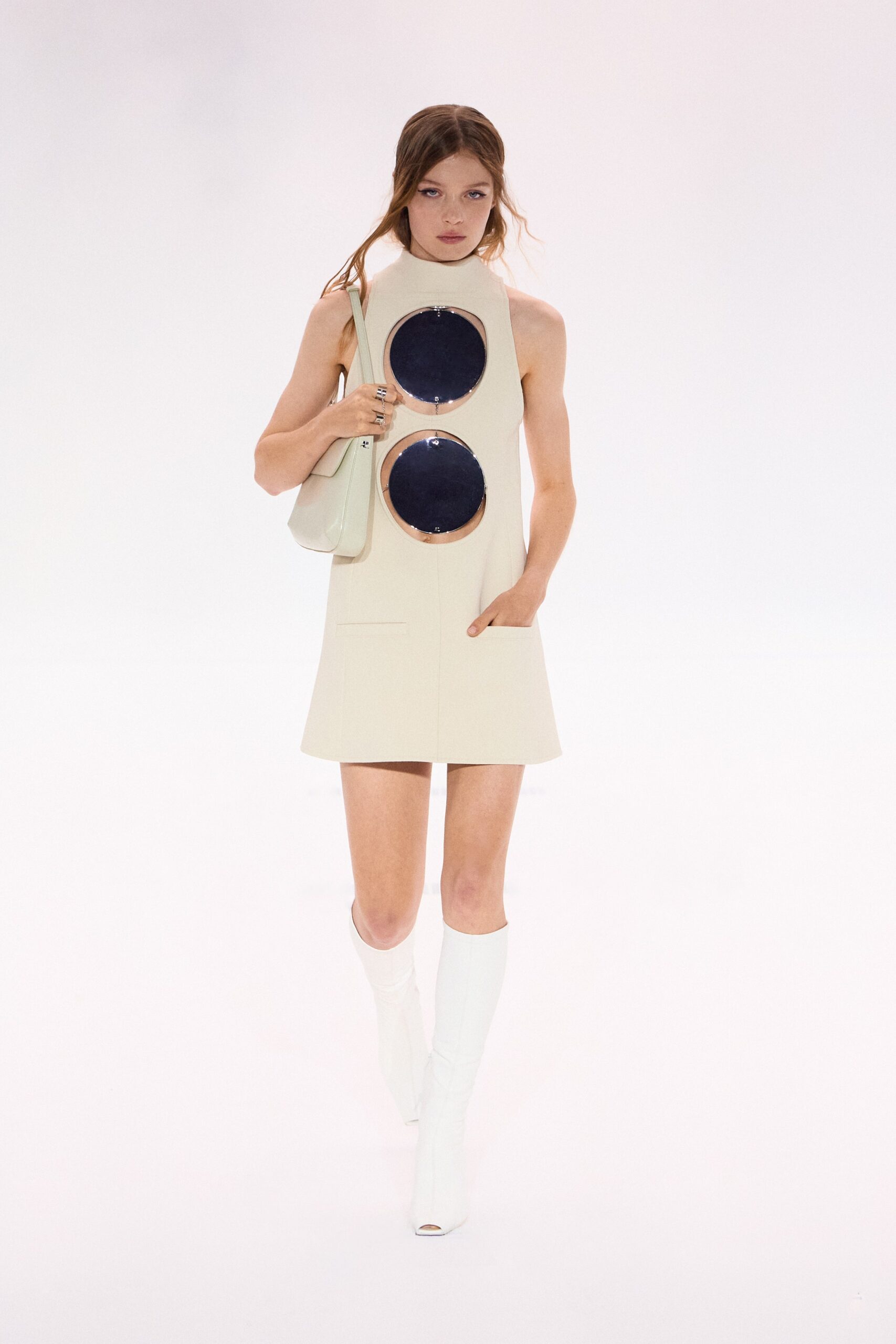 Courrèges F/W 23 Look 62