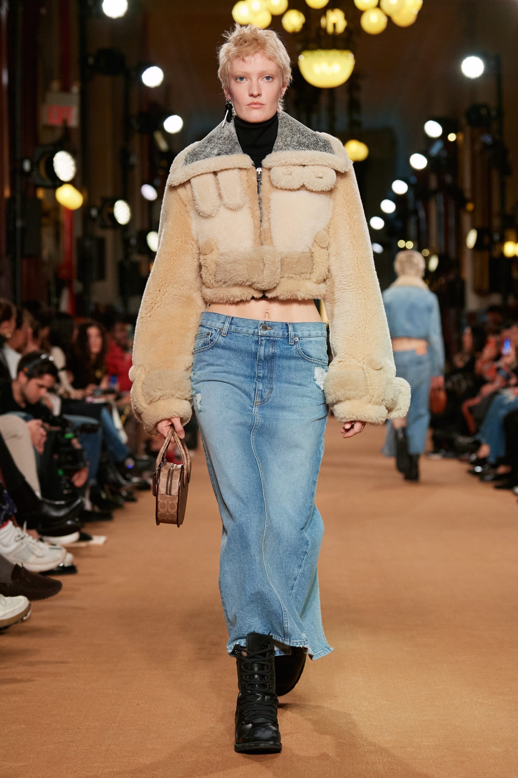 Coach F/W 23 Look 189