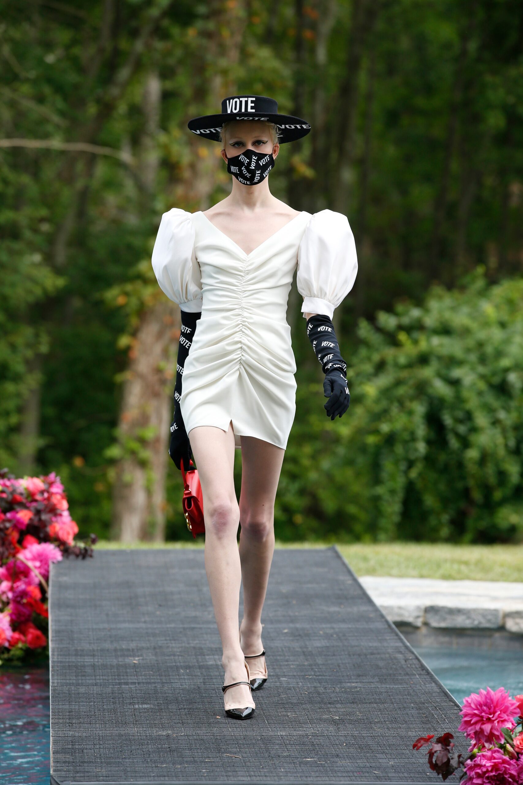 Christian Siriano S/S 21 Look 236