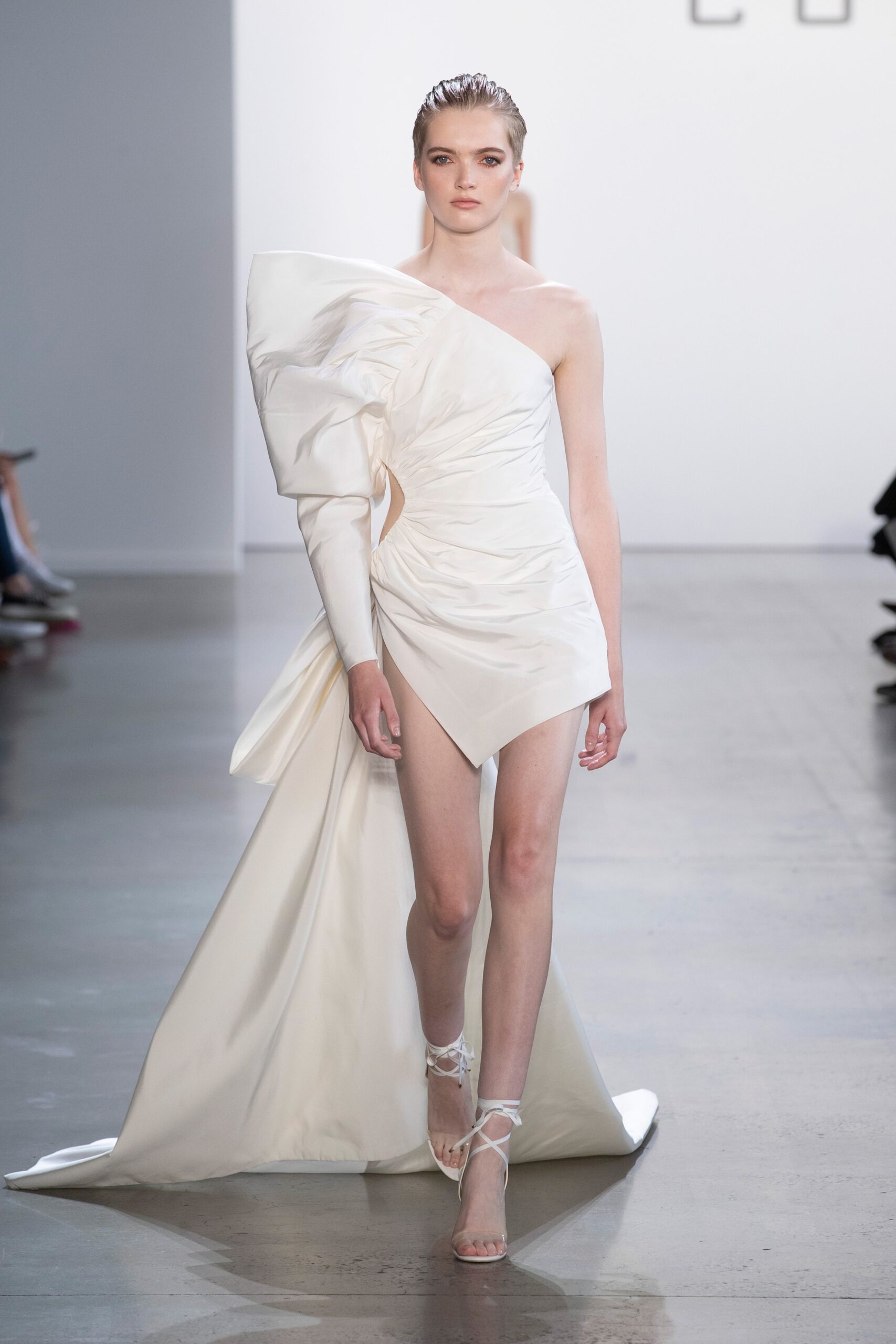 Cong Tri S/S 20 Look 200