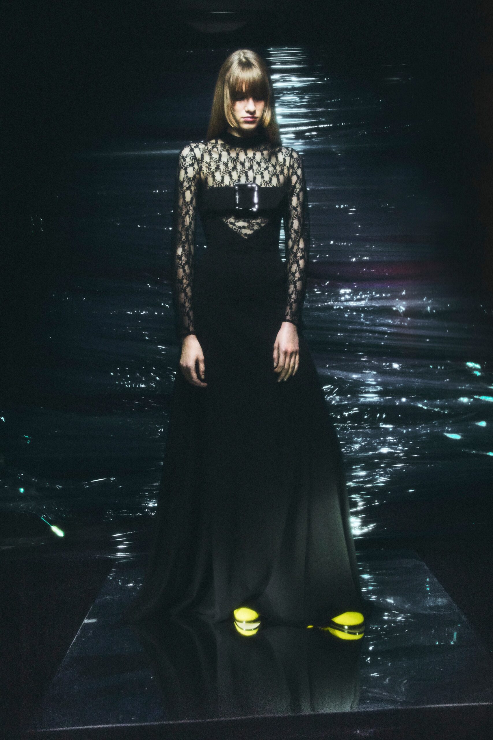 Christopher Kane F/W 23 Look 237