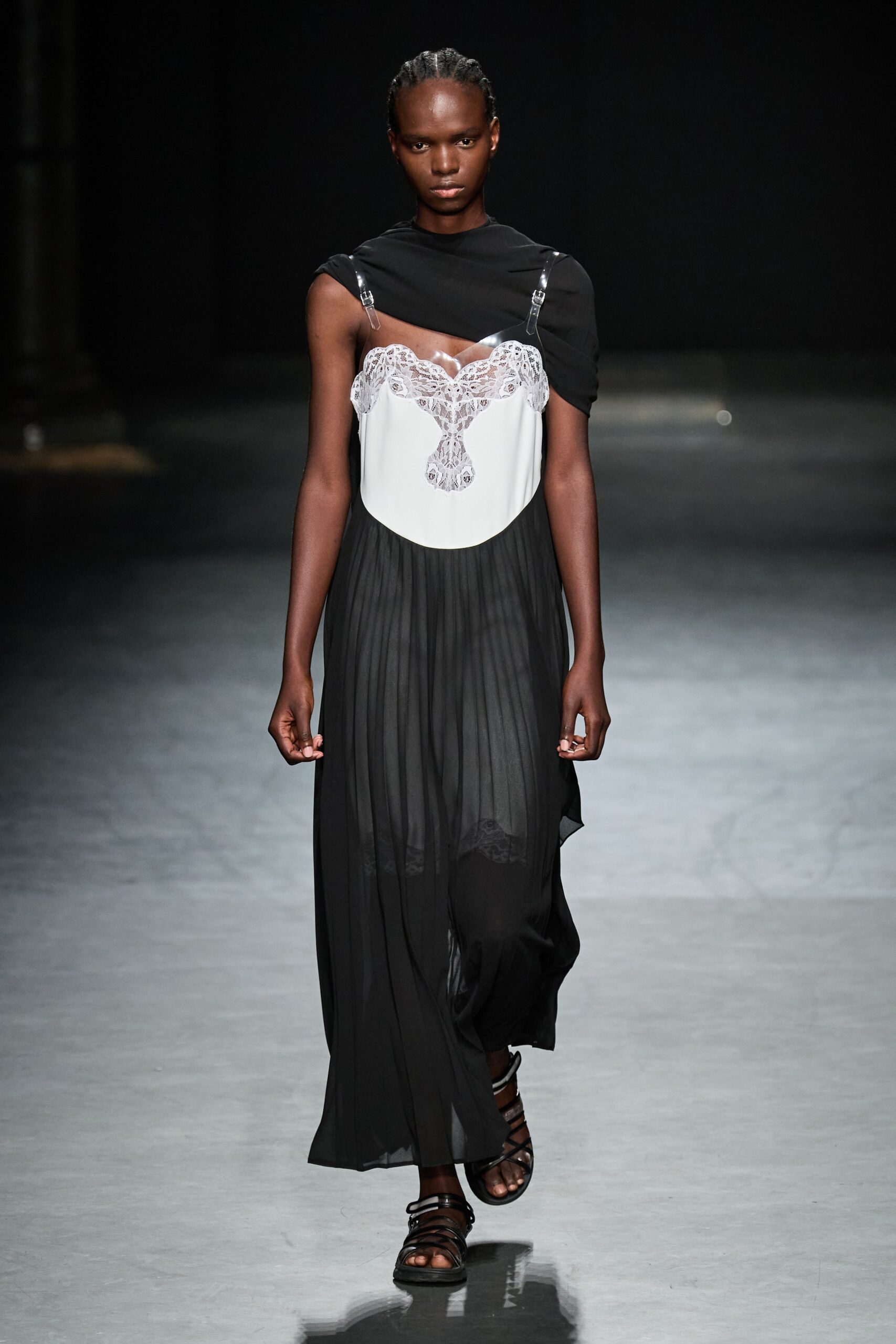 Christopher Kane S/S 23 Look 265