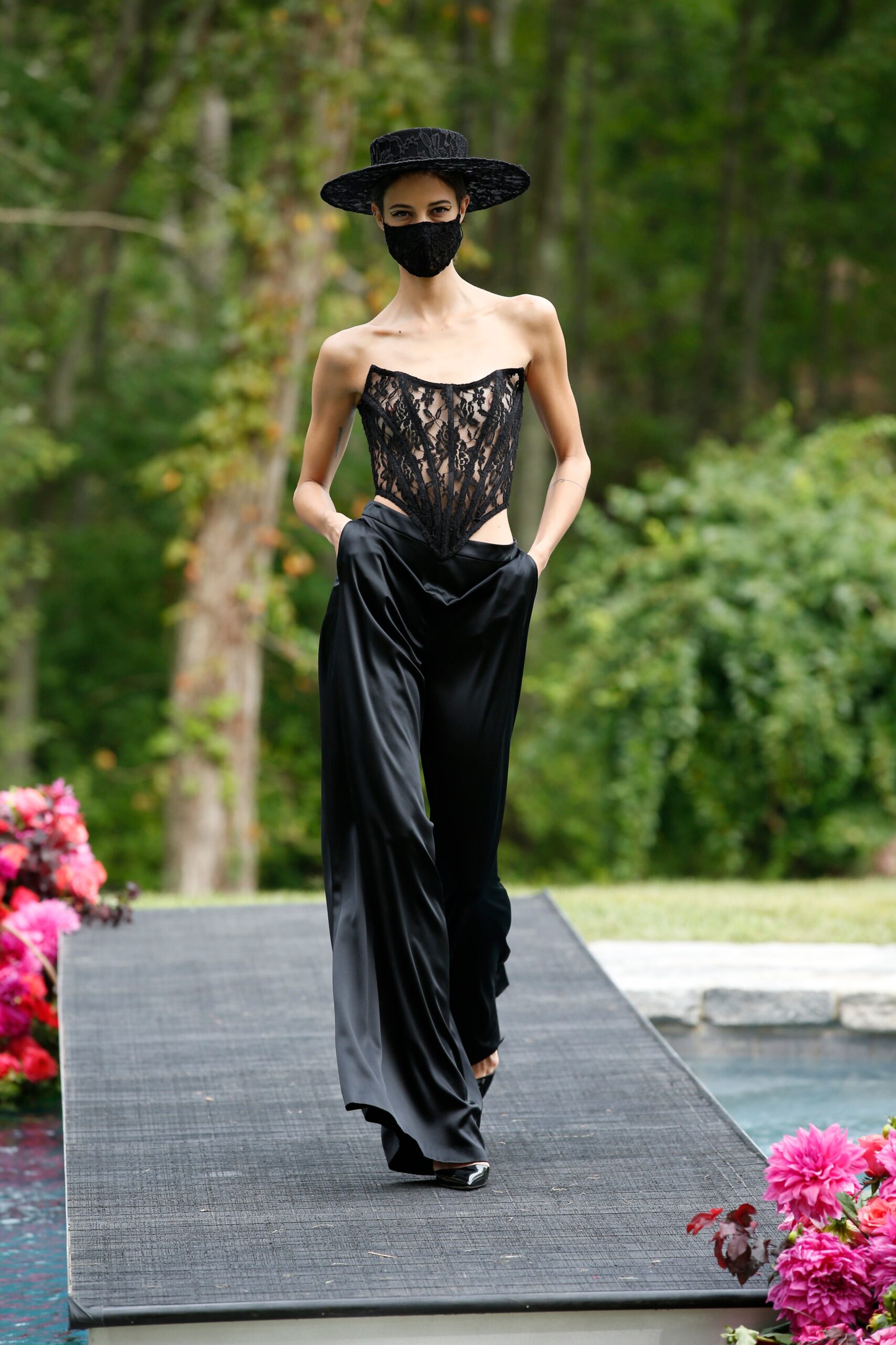 Christian Siriano S/S 21 Look 315