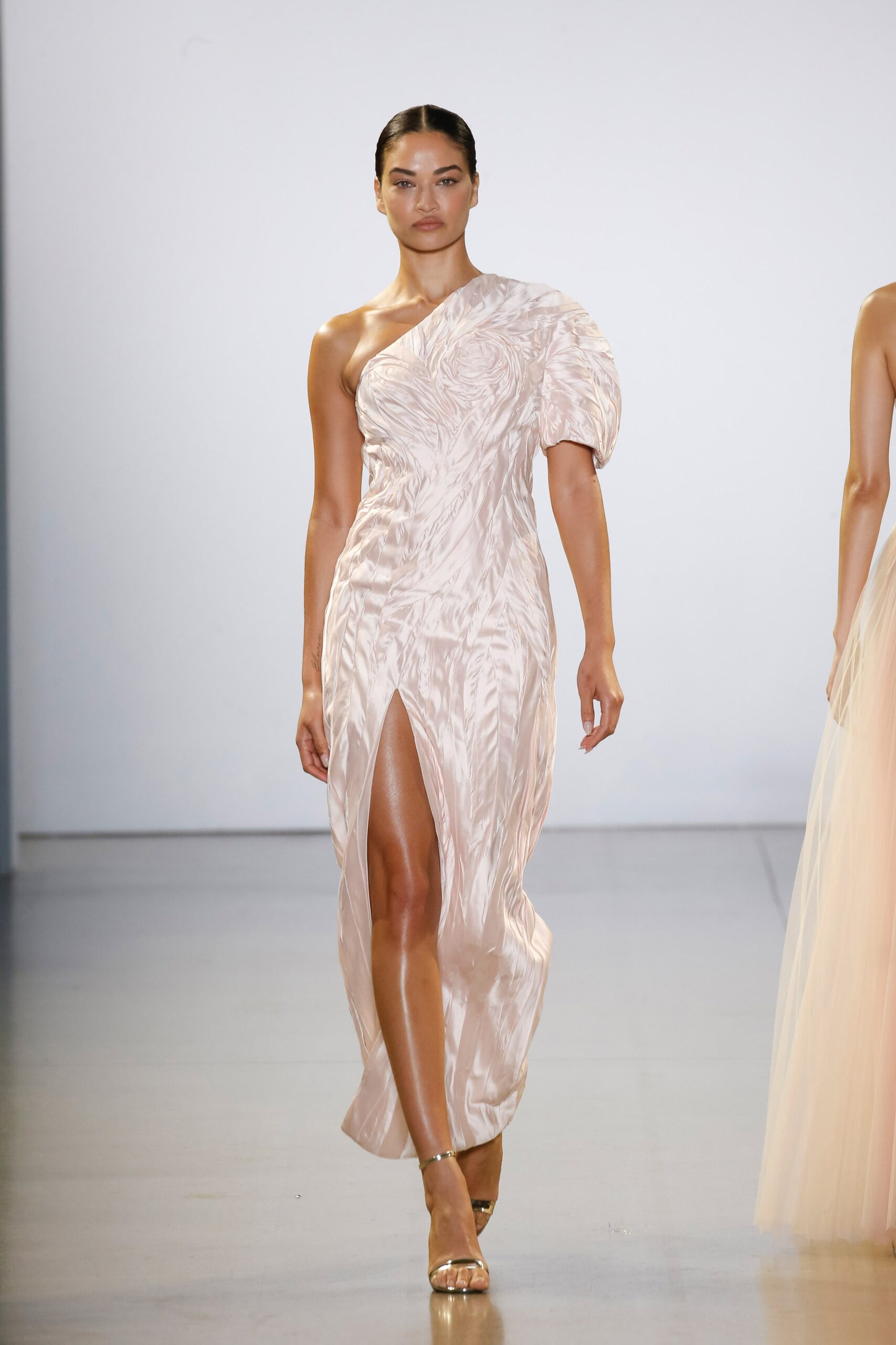 Cong Tri F/W 19 Look 307