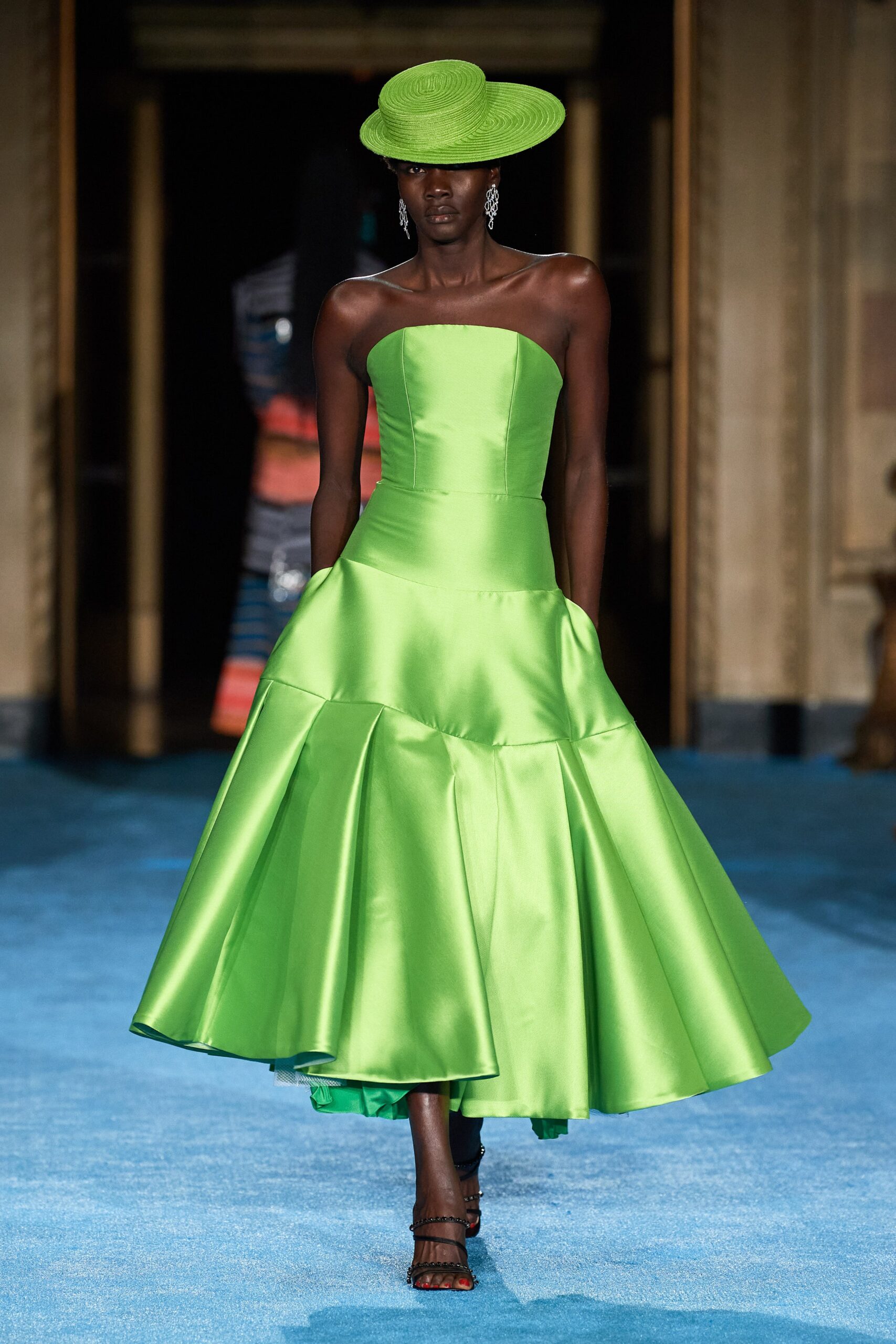 Christian Siriano S/S 22 Look 281