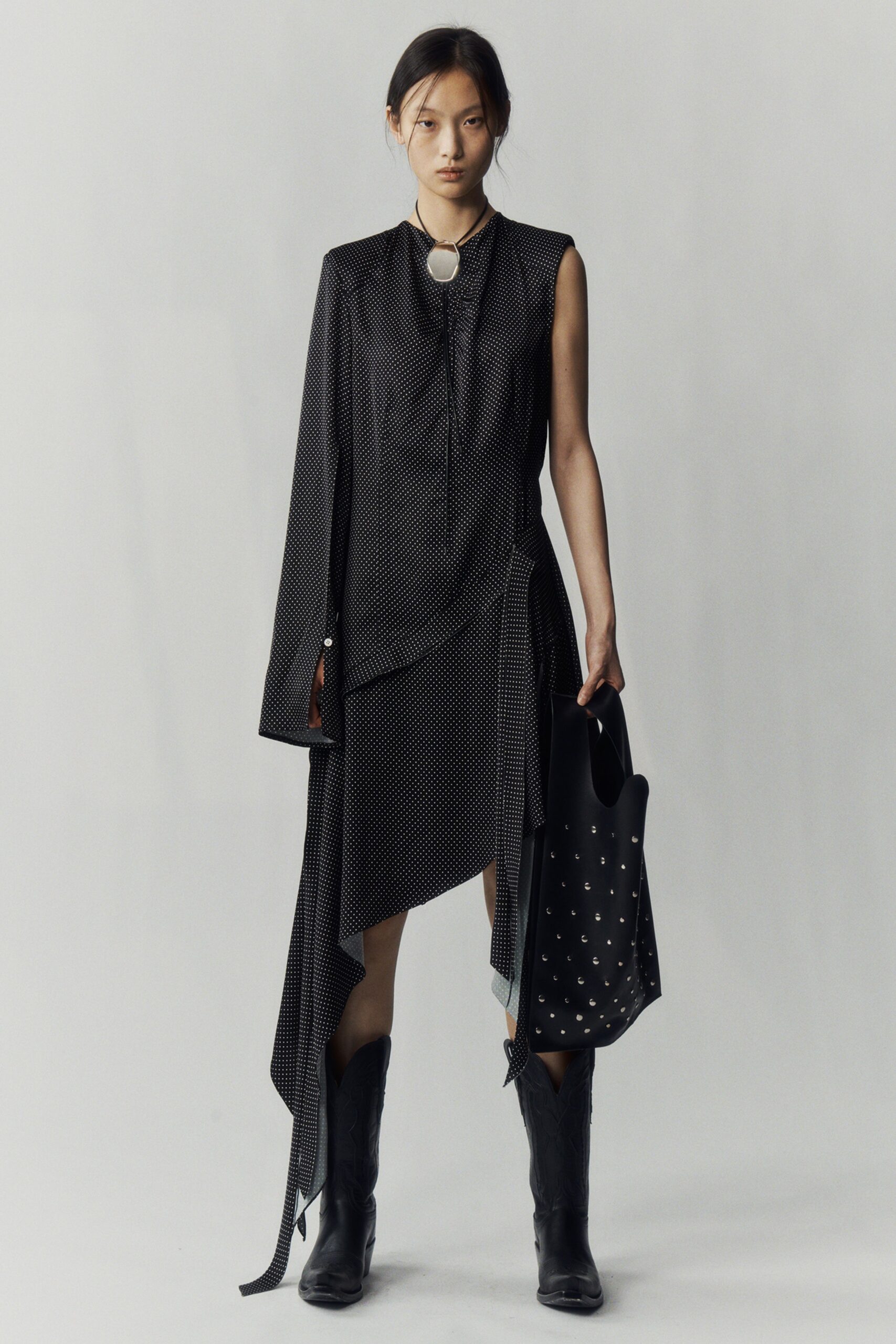 Commission F/W 22 Look 310
