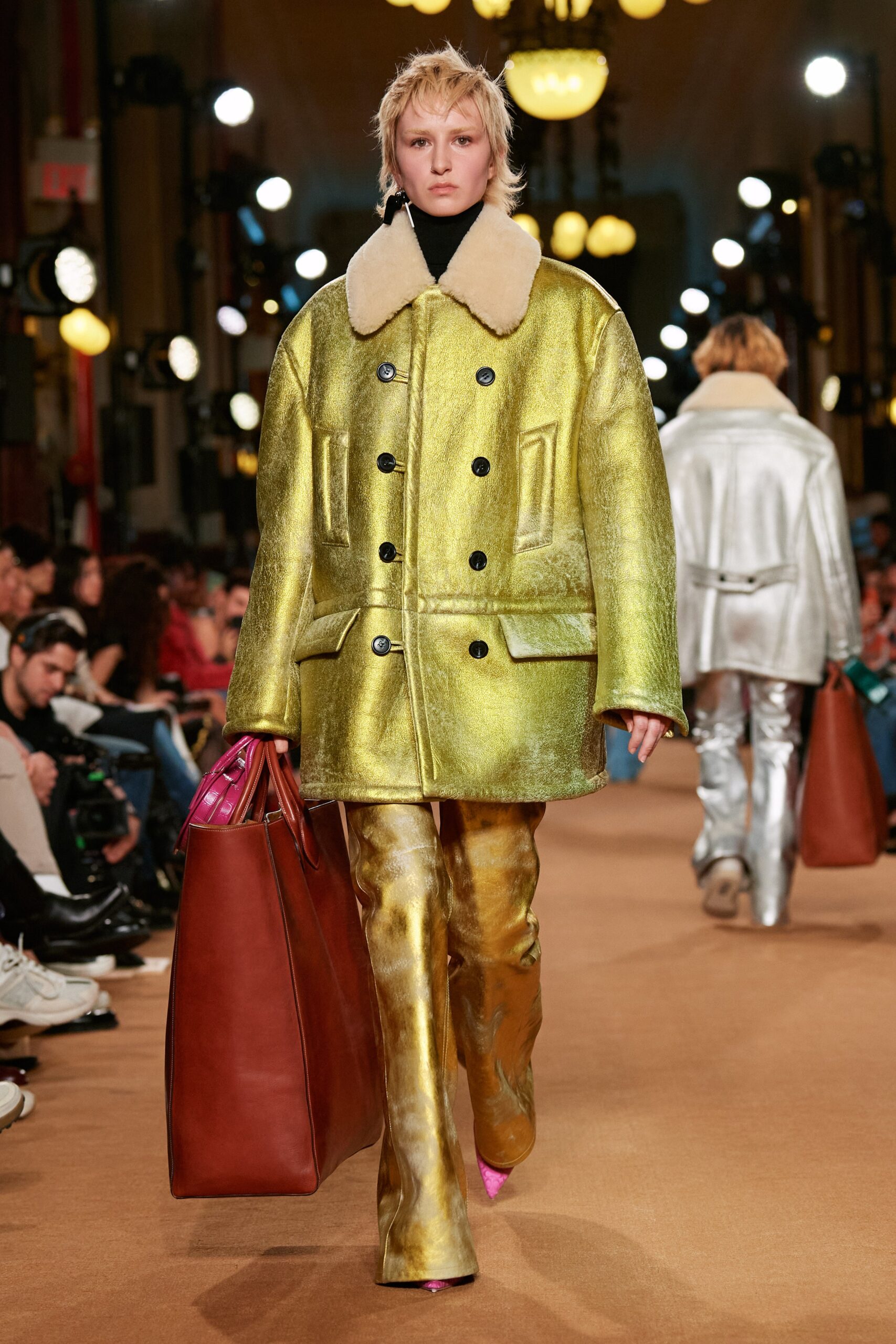 Coach F/W 23 Look 279