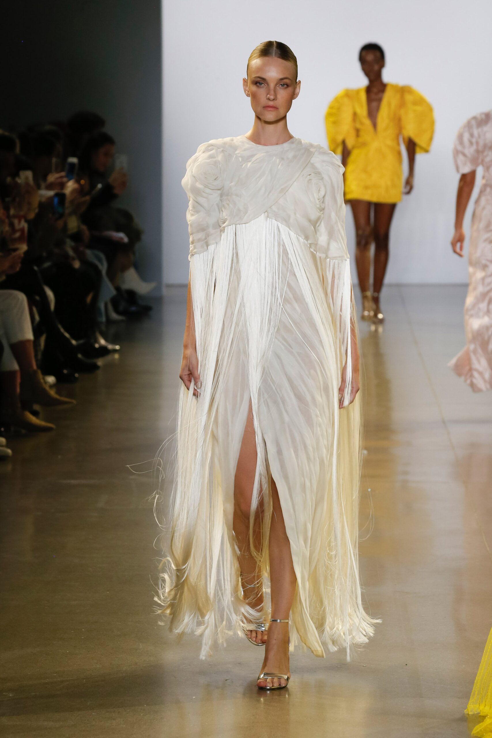 Cong Tri F/W 19 Look 331