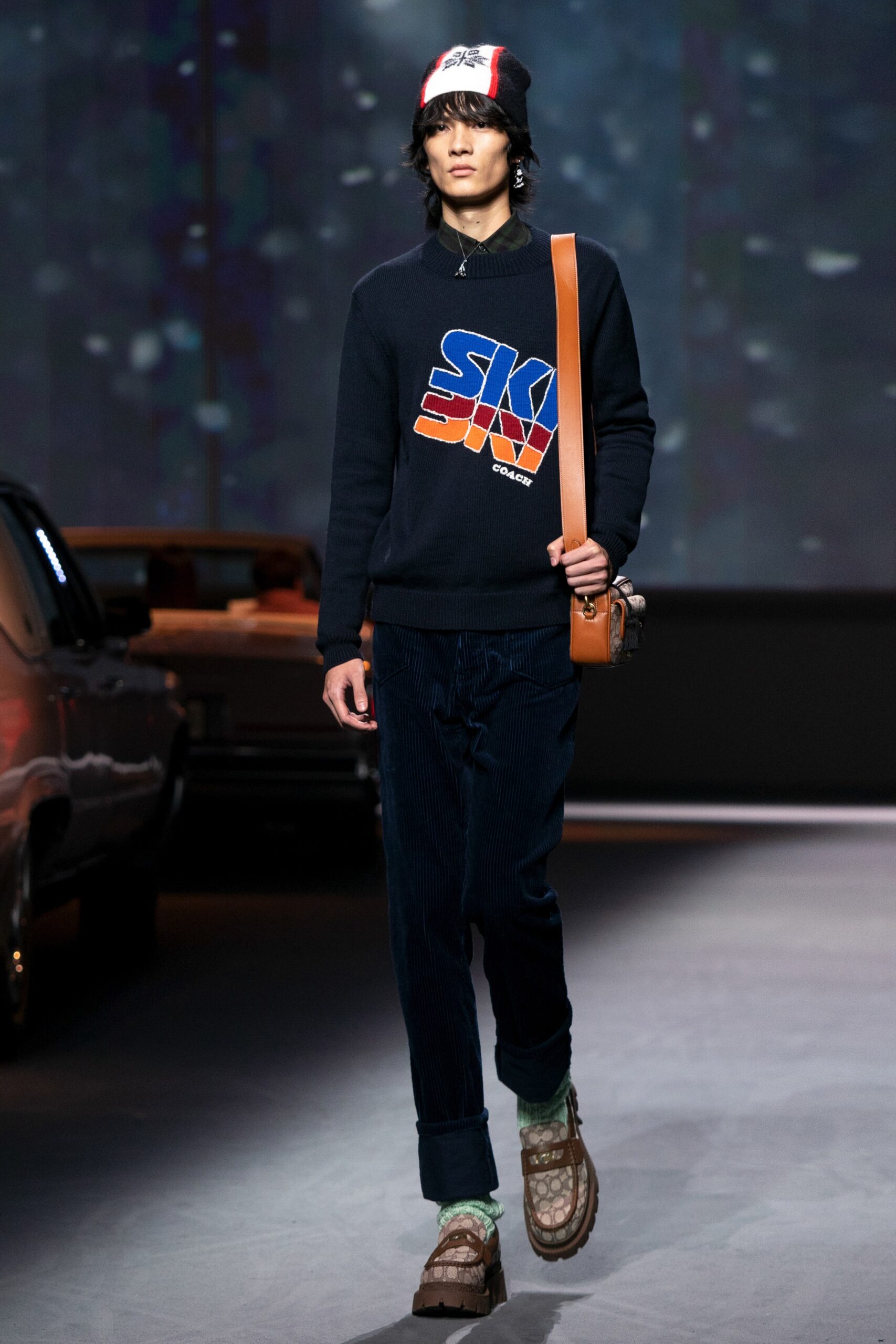 Coach Resort 22 Look 381