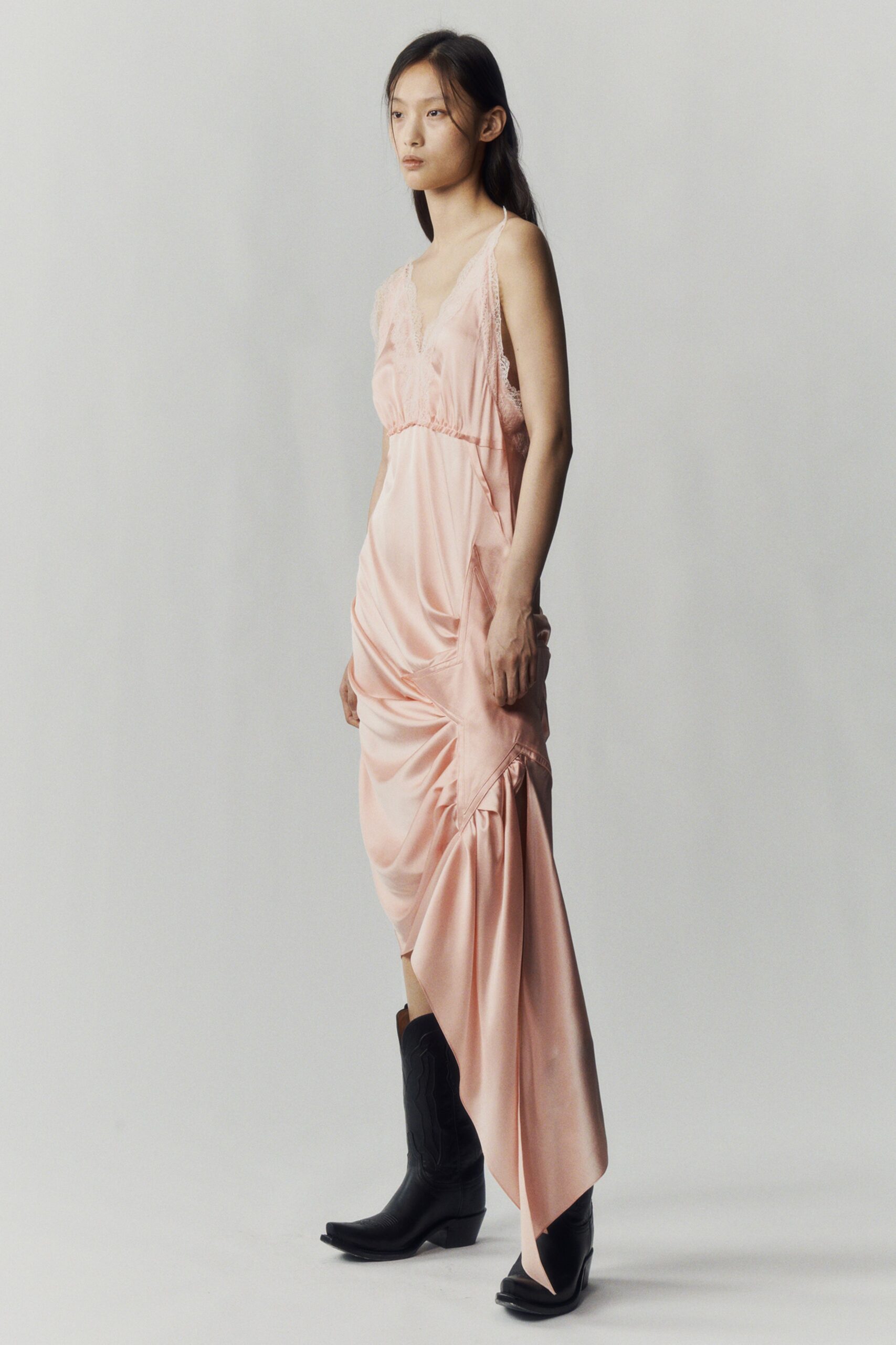 Commission F/W 22 Look 385