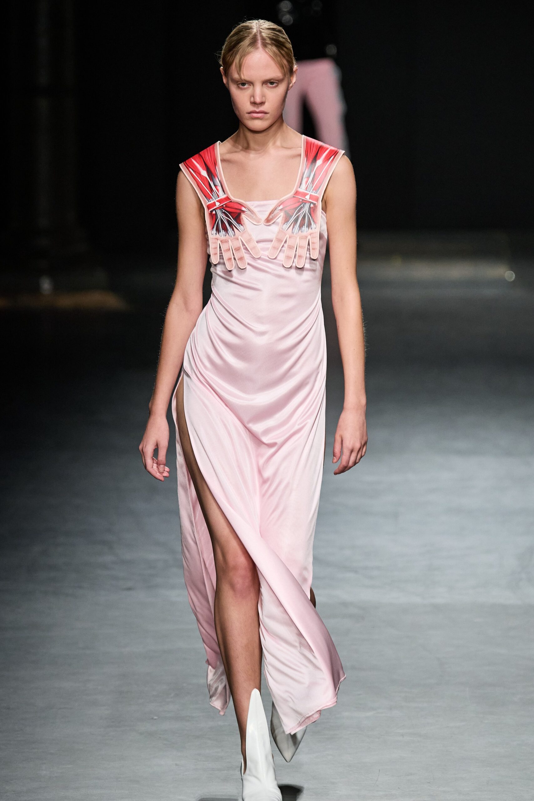 Christopher Kane S/S 23 Look 435