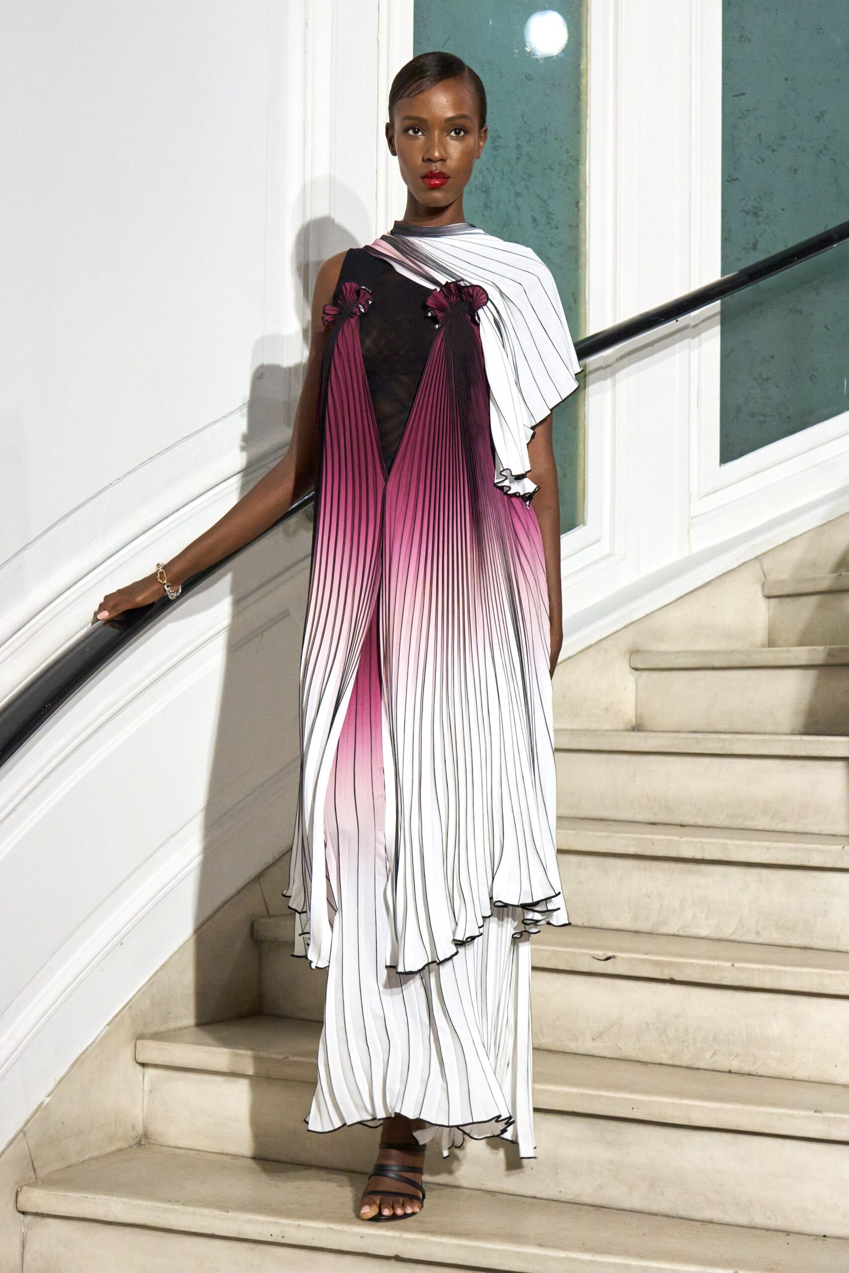 Christian Siriano S/S 23 Look 343