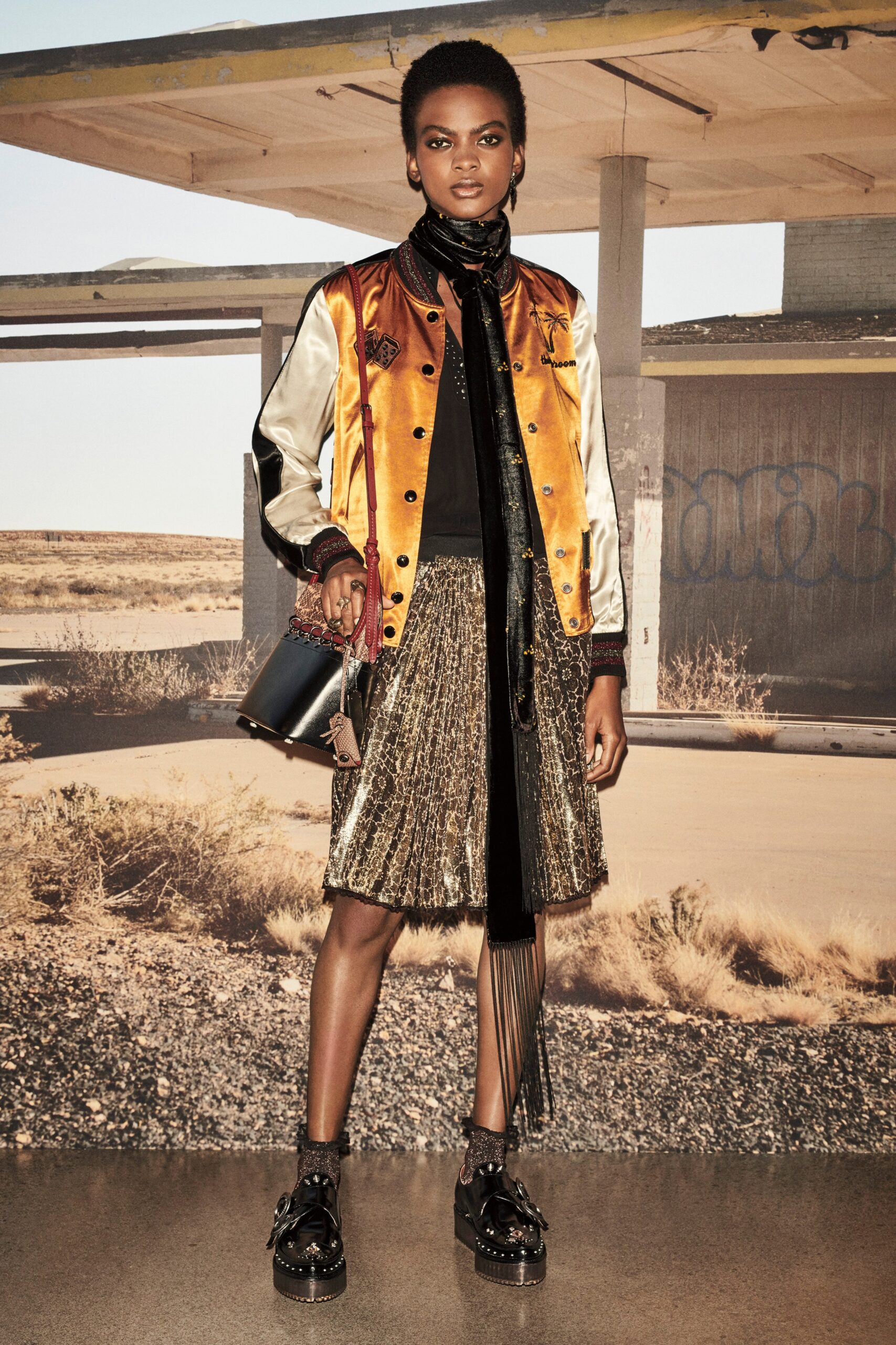 Coach Resort 19 Look 412
