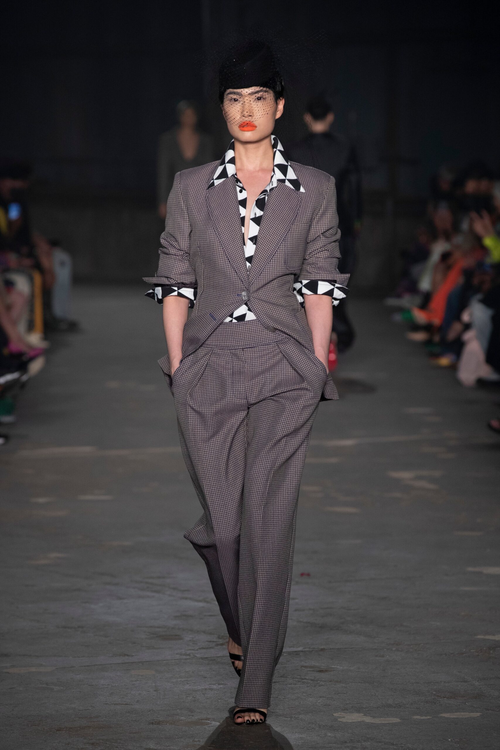 Christopher John Rogers Resort 23 Look 383