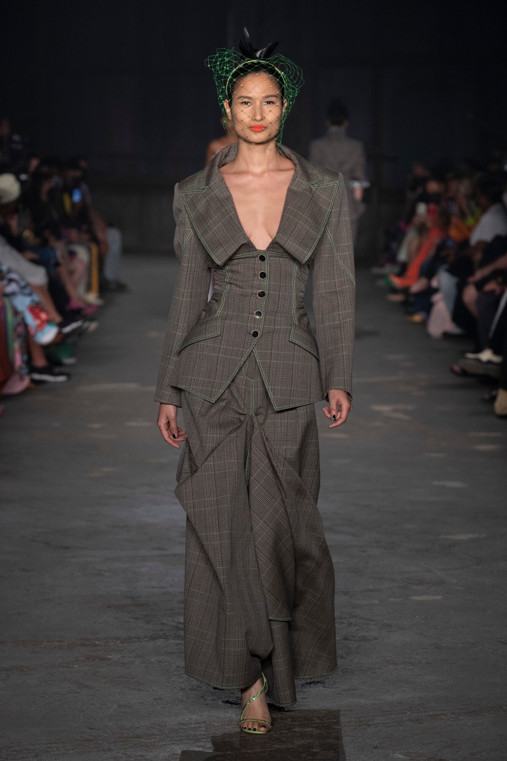 Christopher John Rogers Resort 23 Look 386
