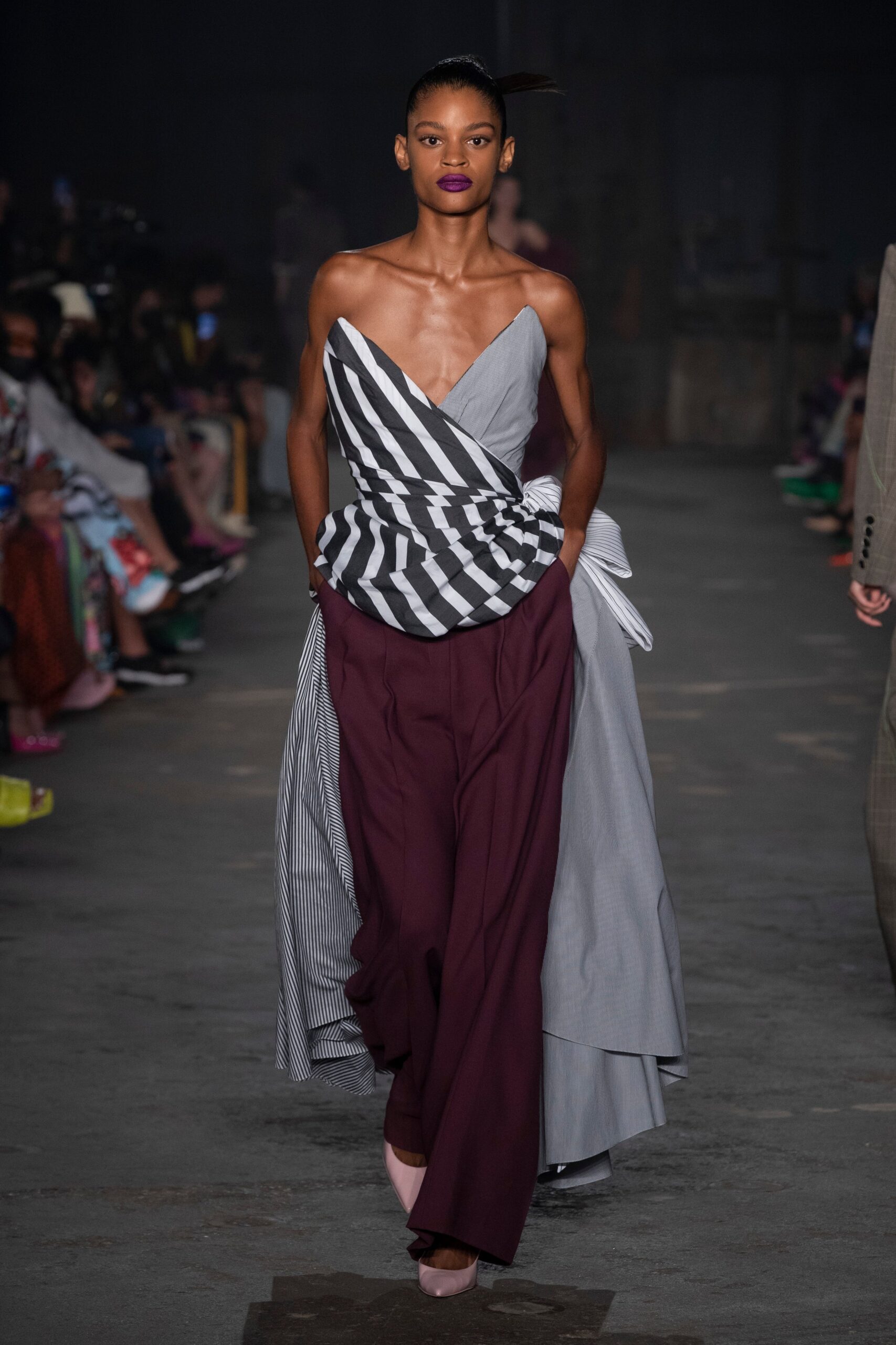 Christopher John Rogers Resort 23 Look 407