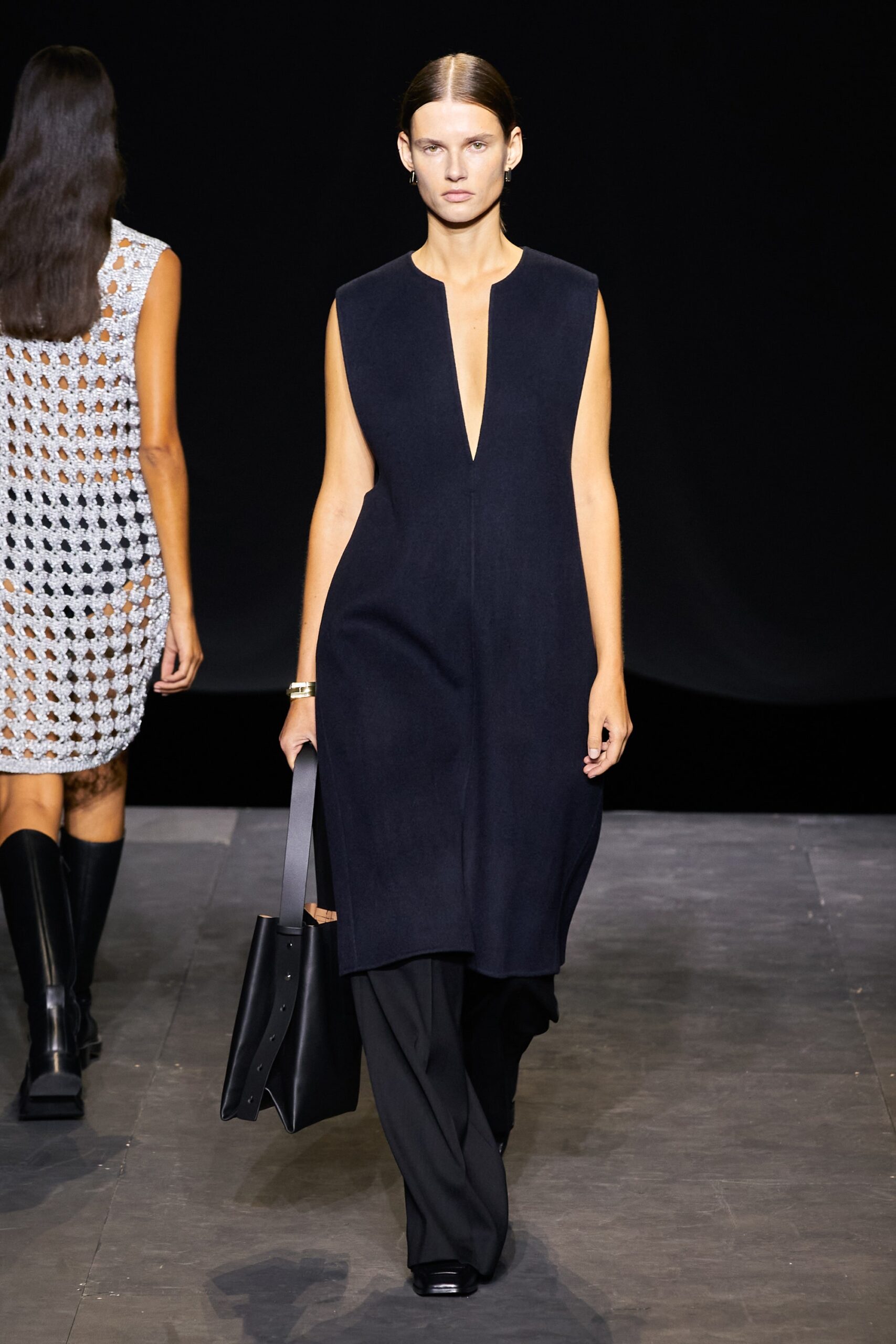 Cos F/W 21 Look 301