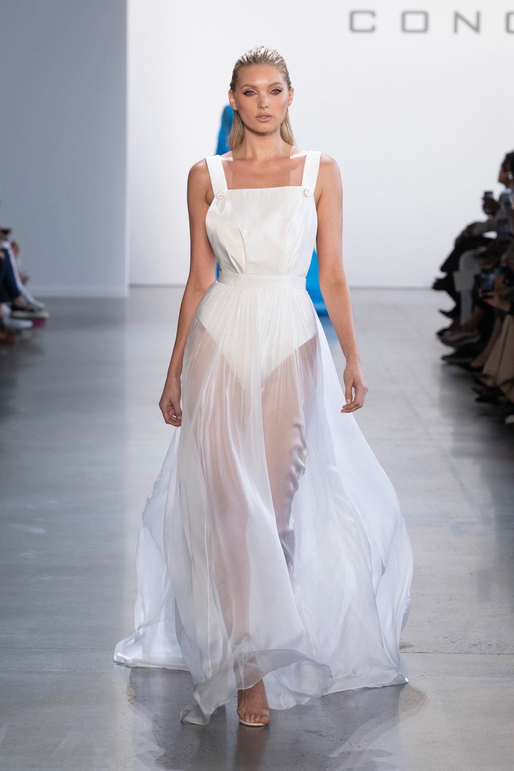 Cong Tri S/S 20 Look 439