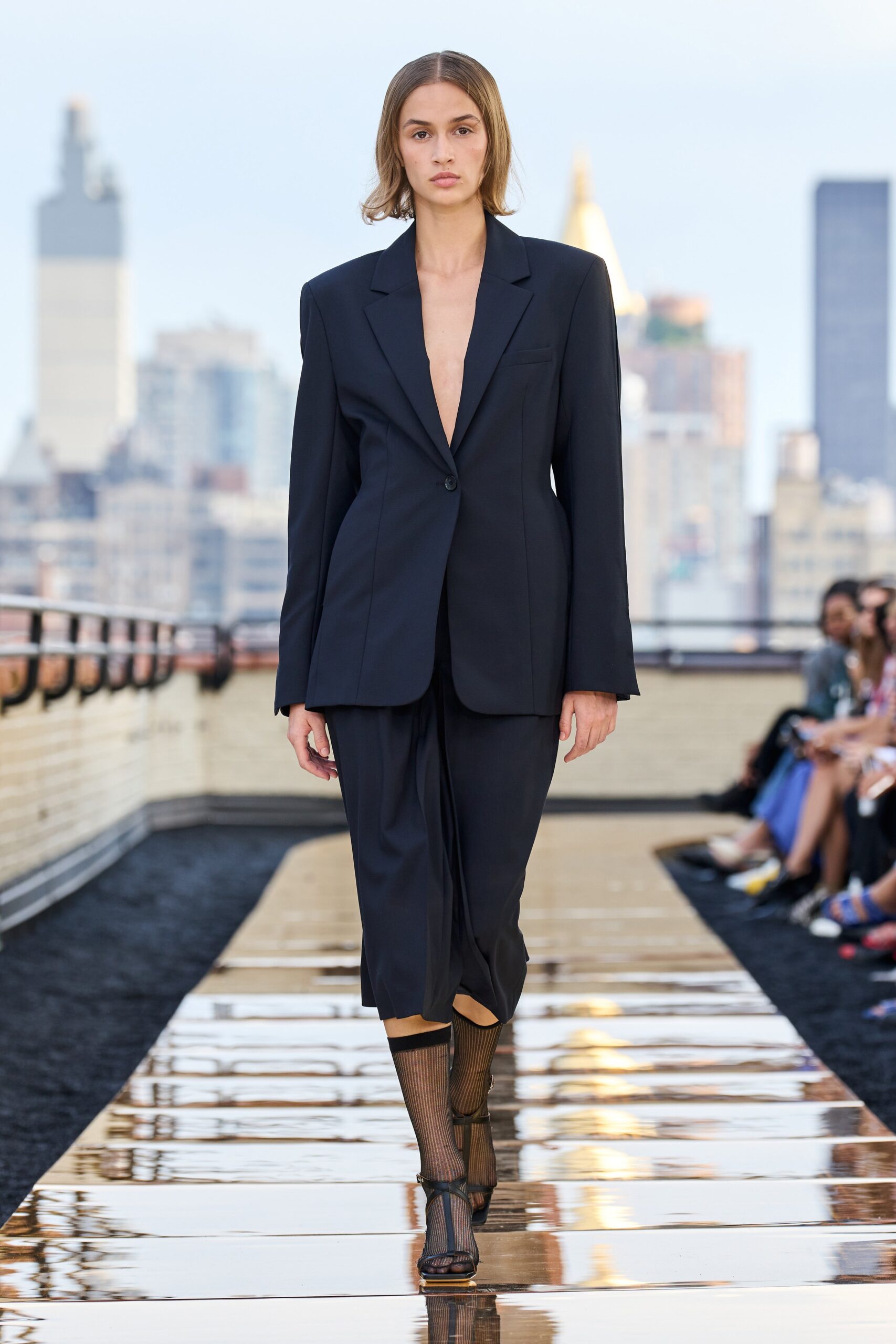 Cos F/W 22 Look 330