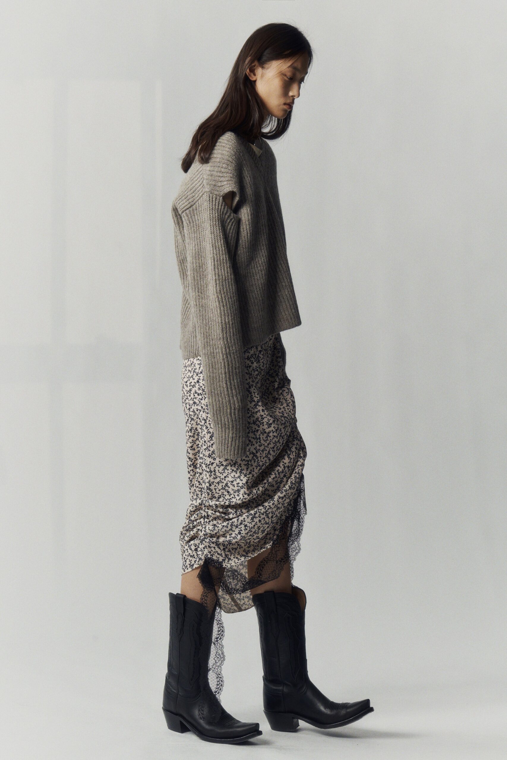 Commission F/W 22 Look 473
