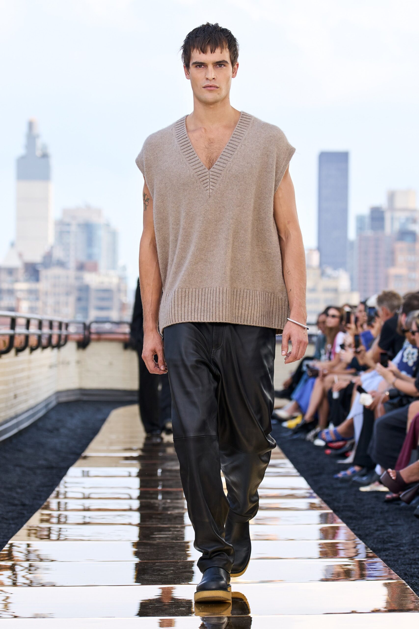 Cos F/W 22 Look 347