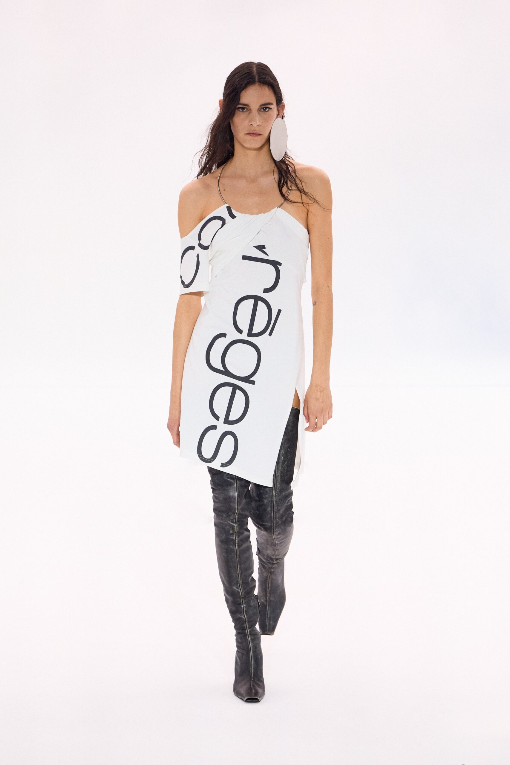 Courrèges F/W 23 Look 143