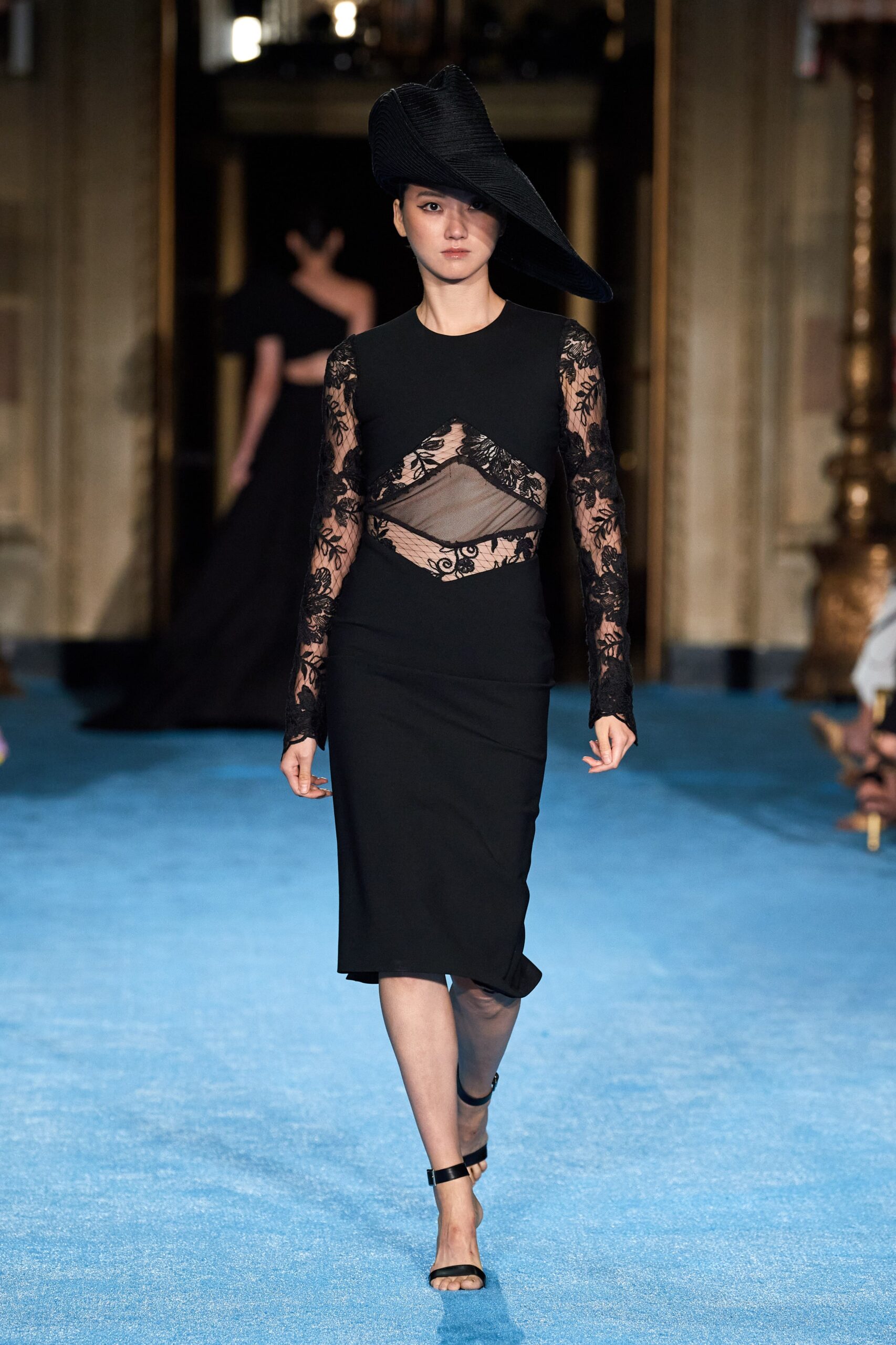 Christian Siriano S/S 22 Look 470