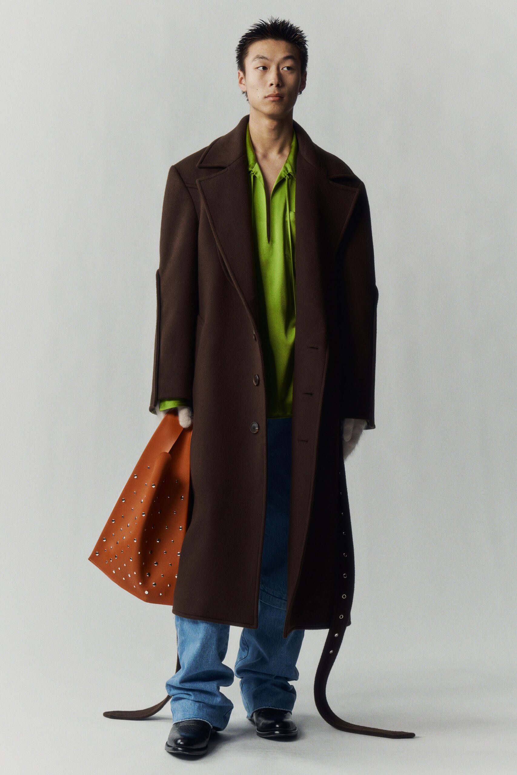 Commission F/W 22 Look 495