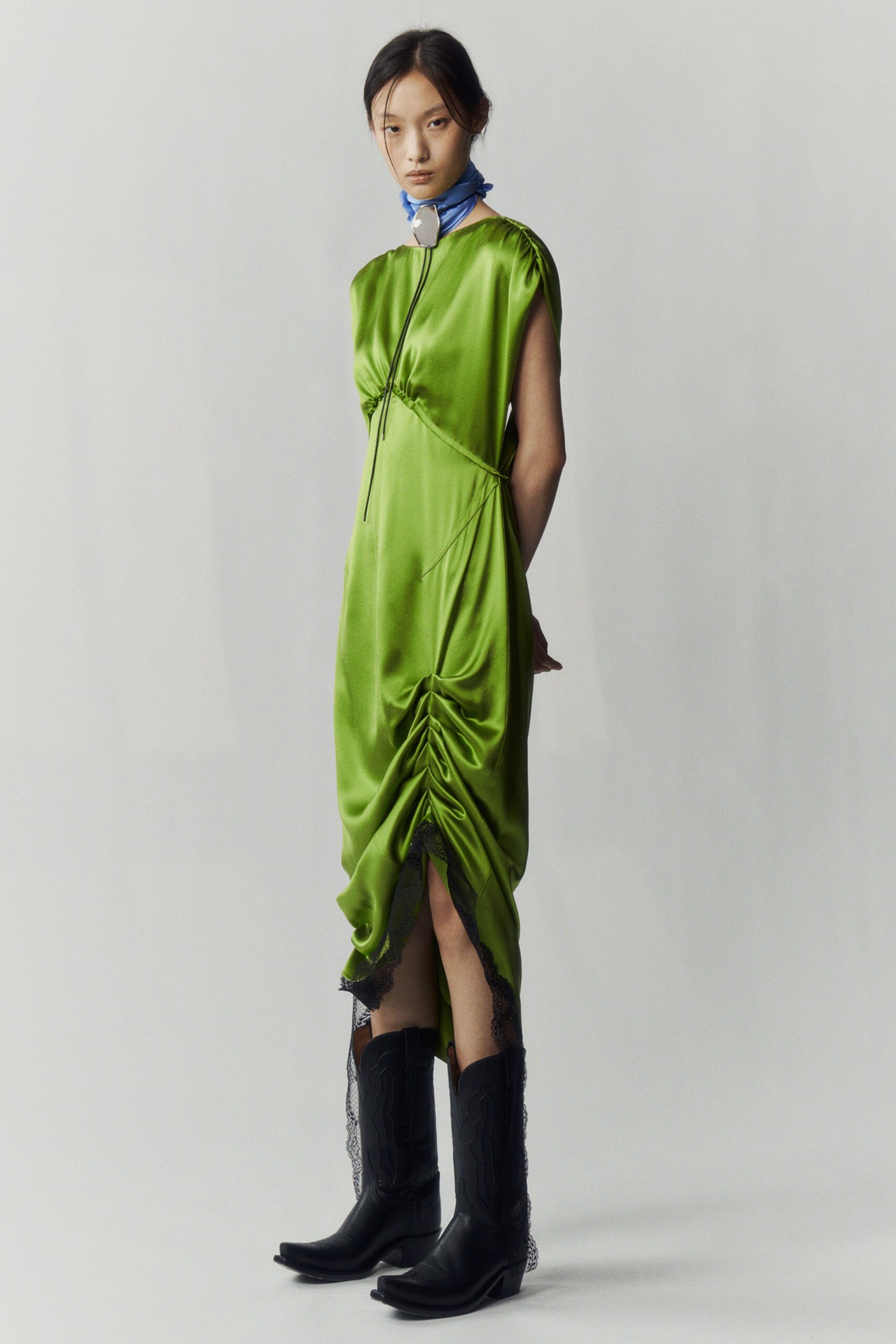 Commission F/W 22 Look 515
