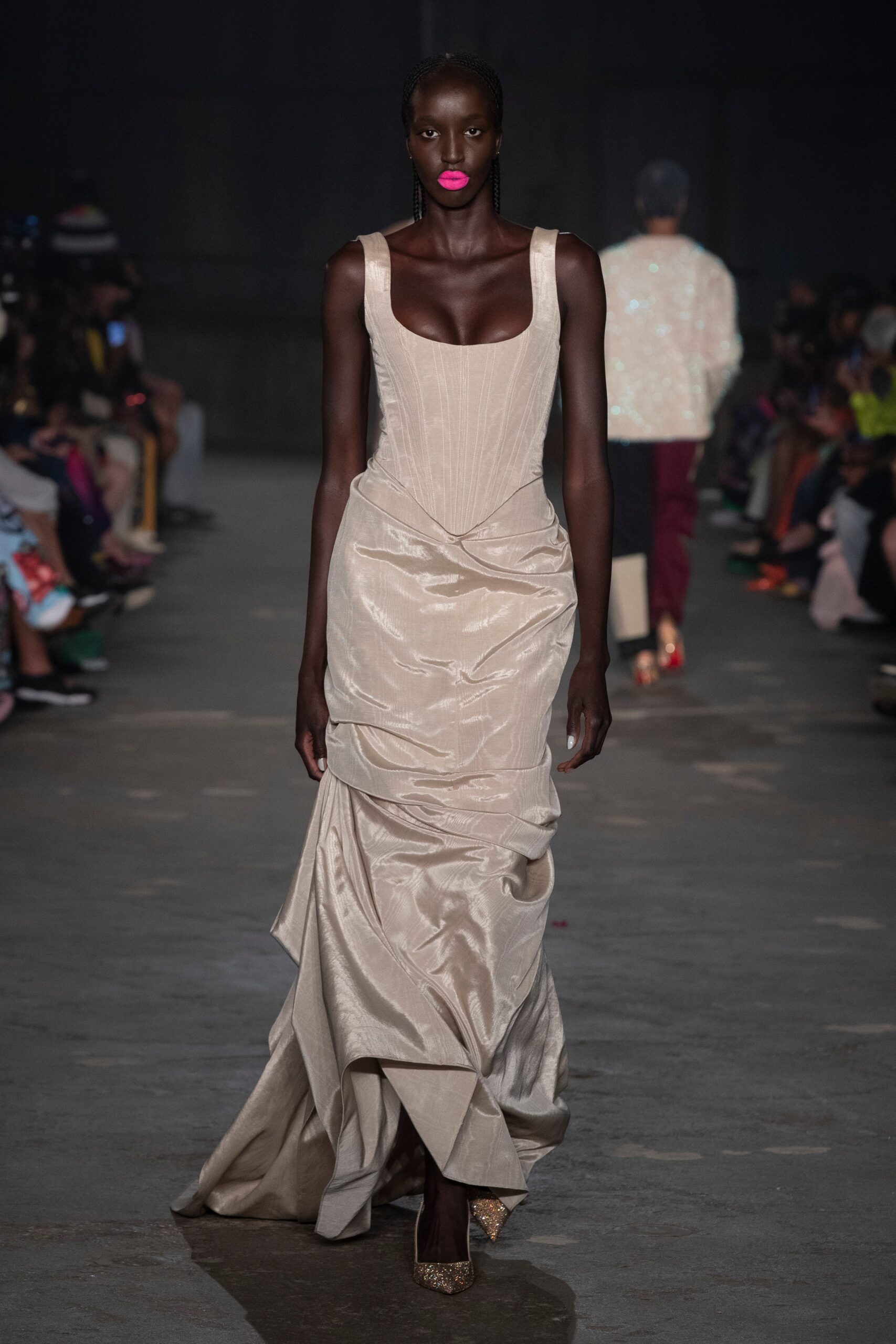 Christopher John Rogers Resort 23 Look 476