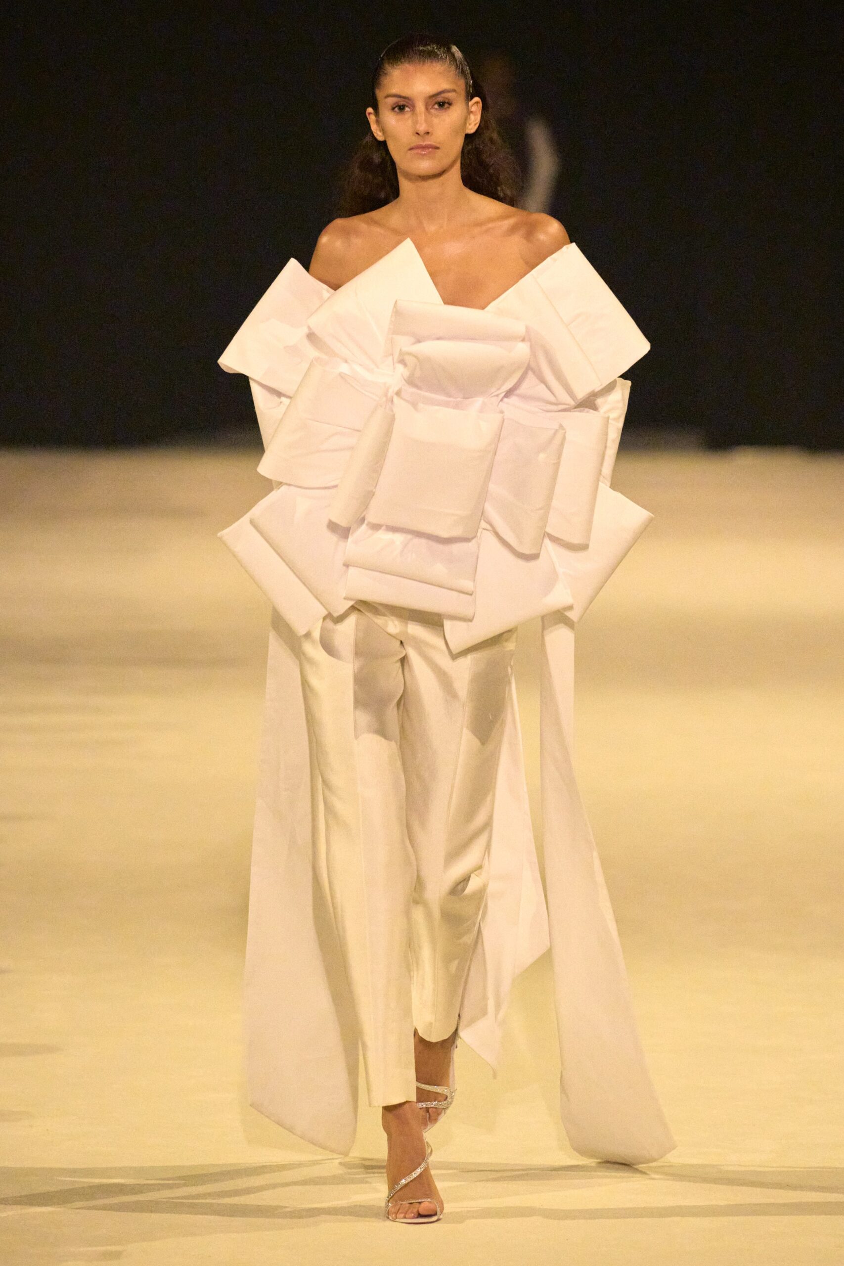 Christopher John Rogers Resort 24 Look 444