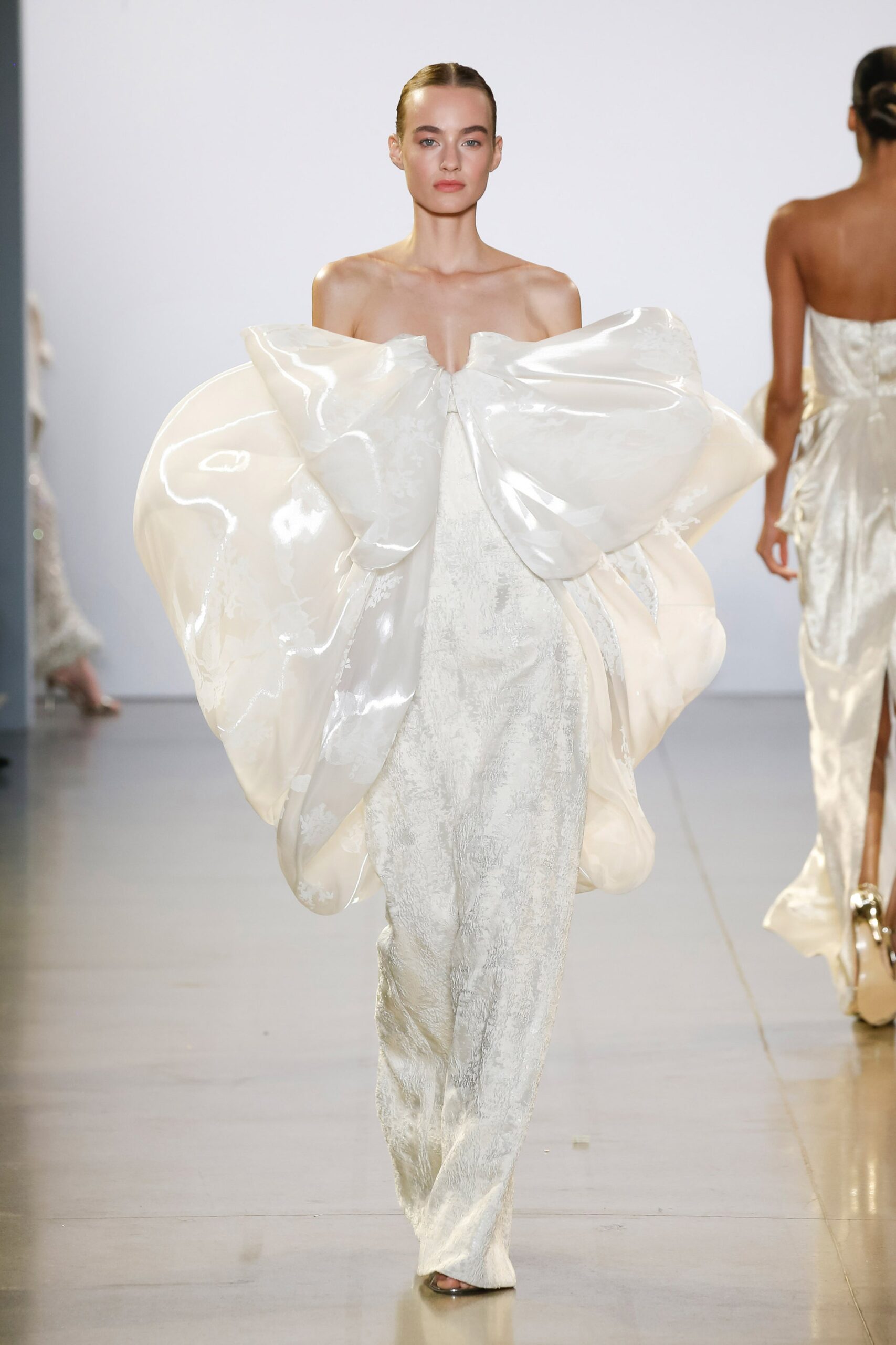 Cong Tri F/W 19 Look 524