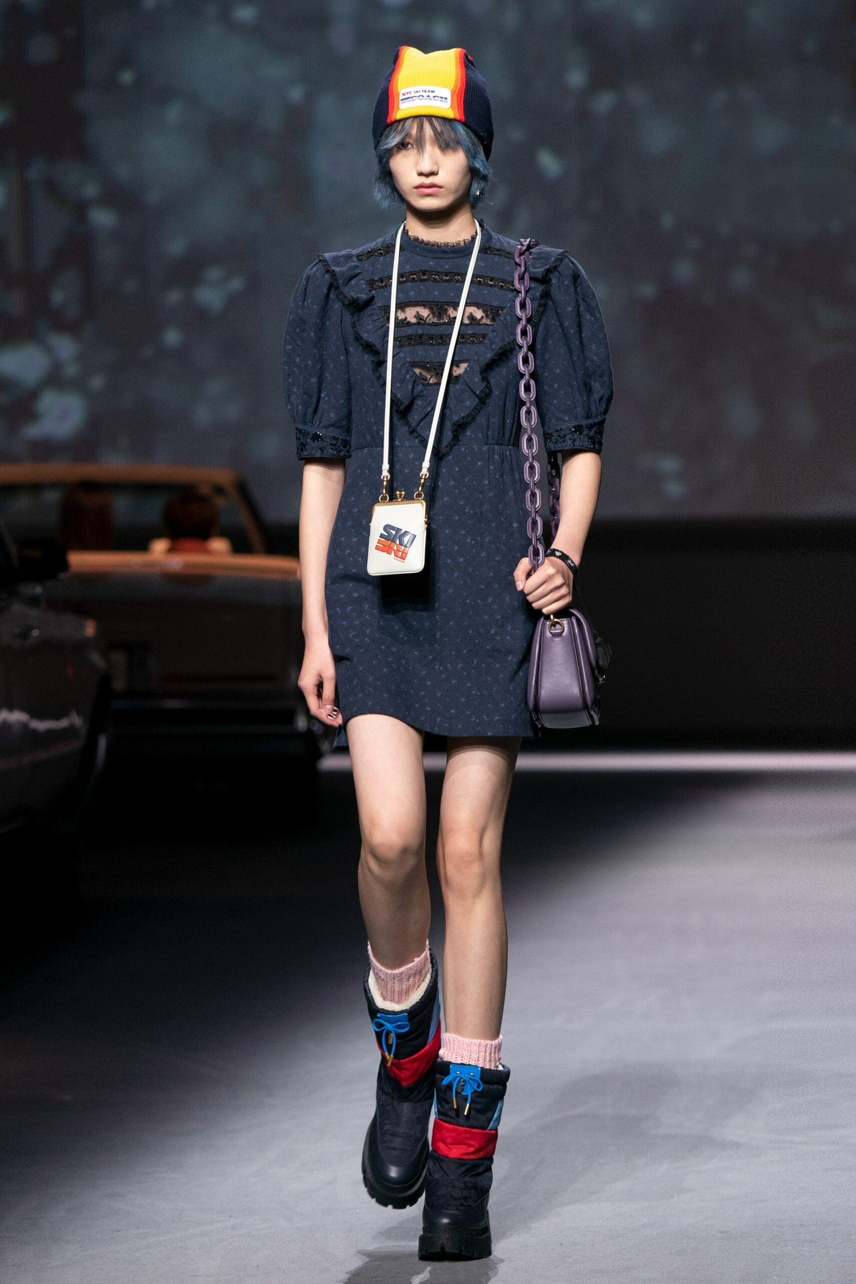 Coach Resort 22 Look 574