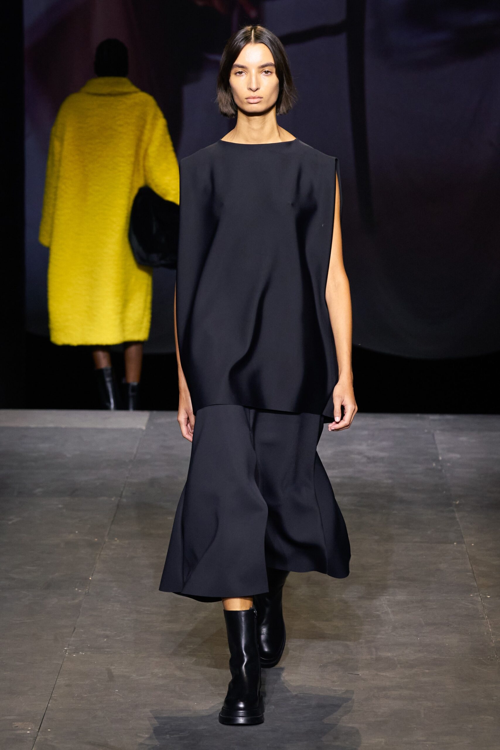 Cos F/W 21 Look 374