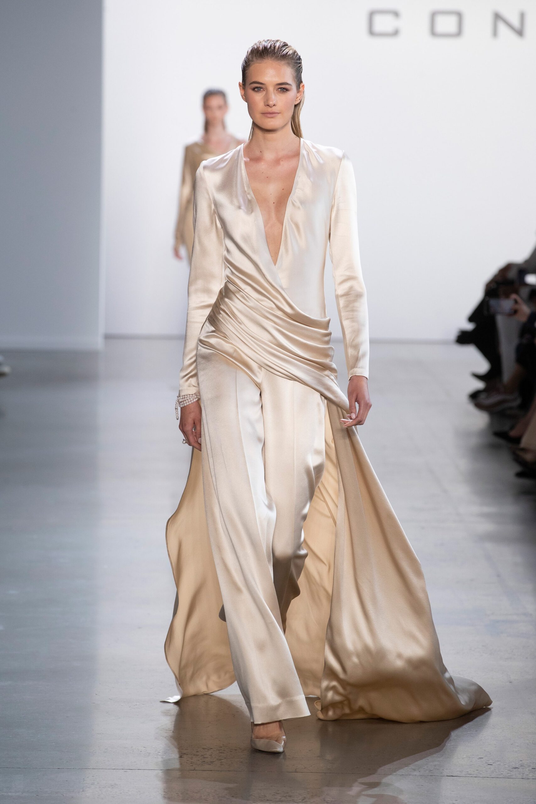 Cong Tri S/S 20 Look 549