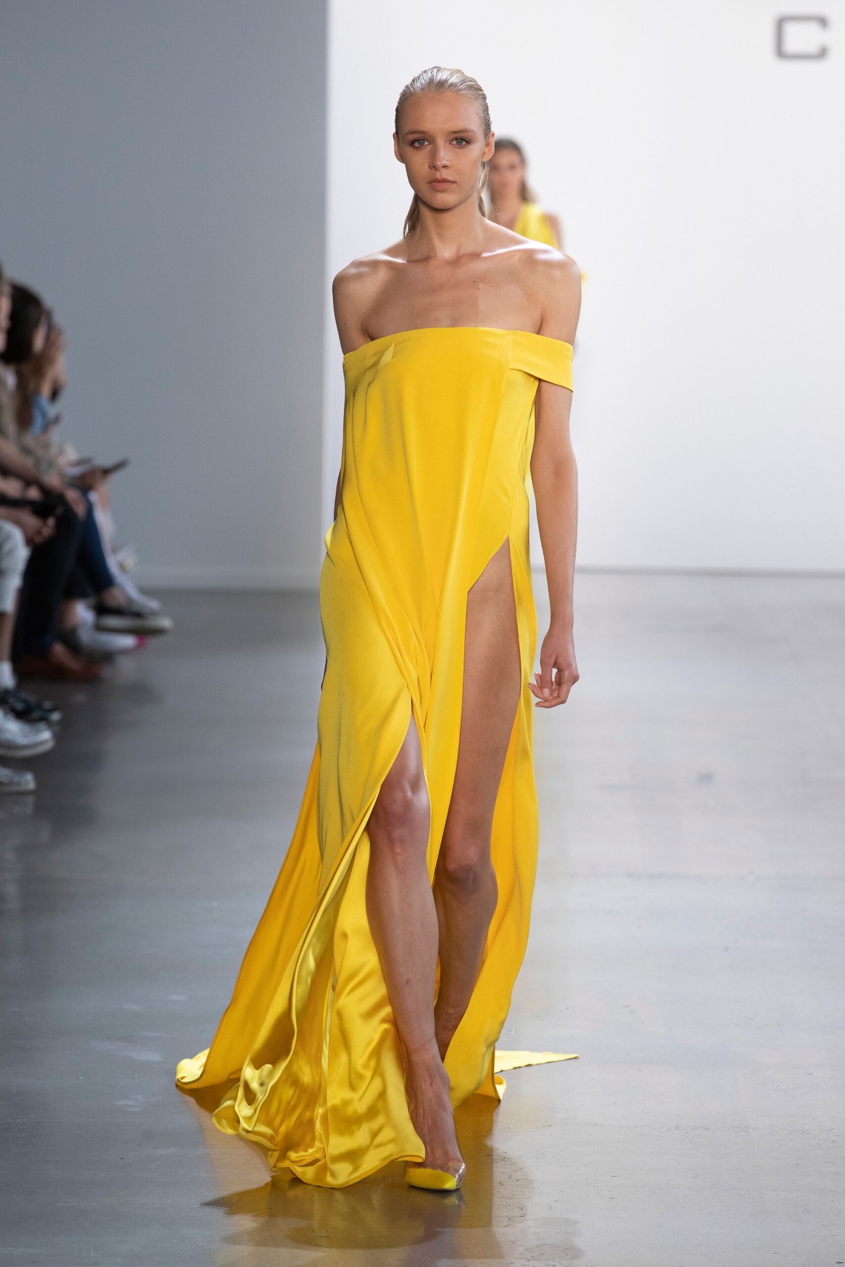 Cong Tri S/S 20 Look 570