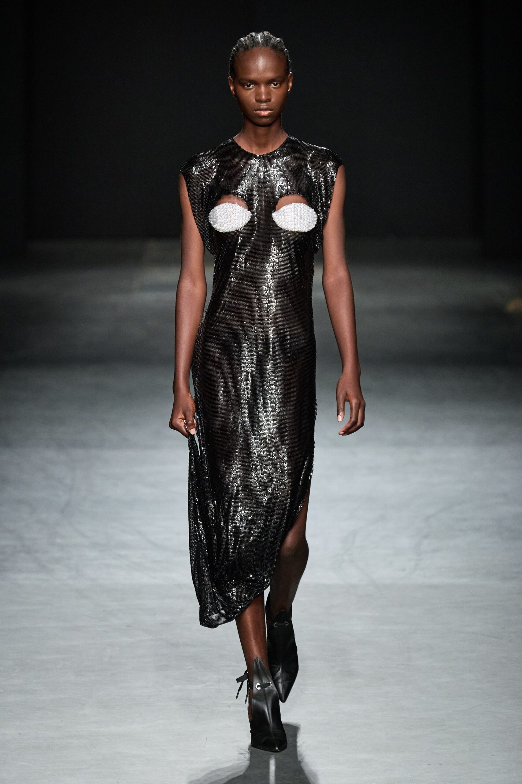 Christopher Kane S/S 23 Look 661