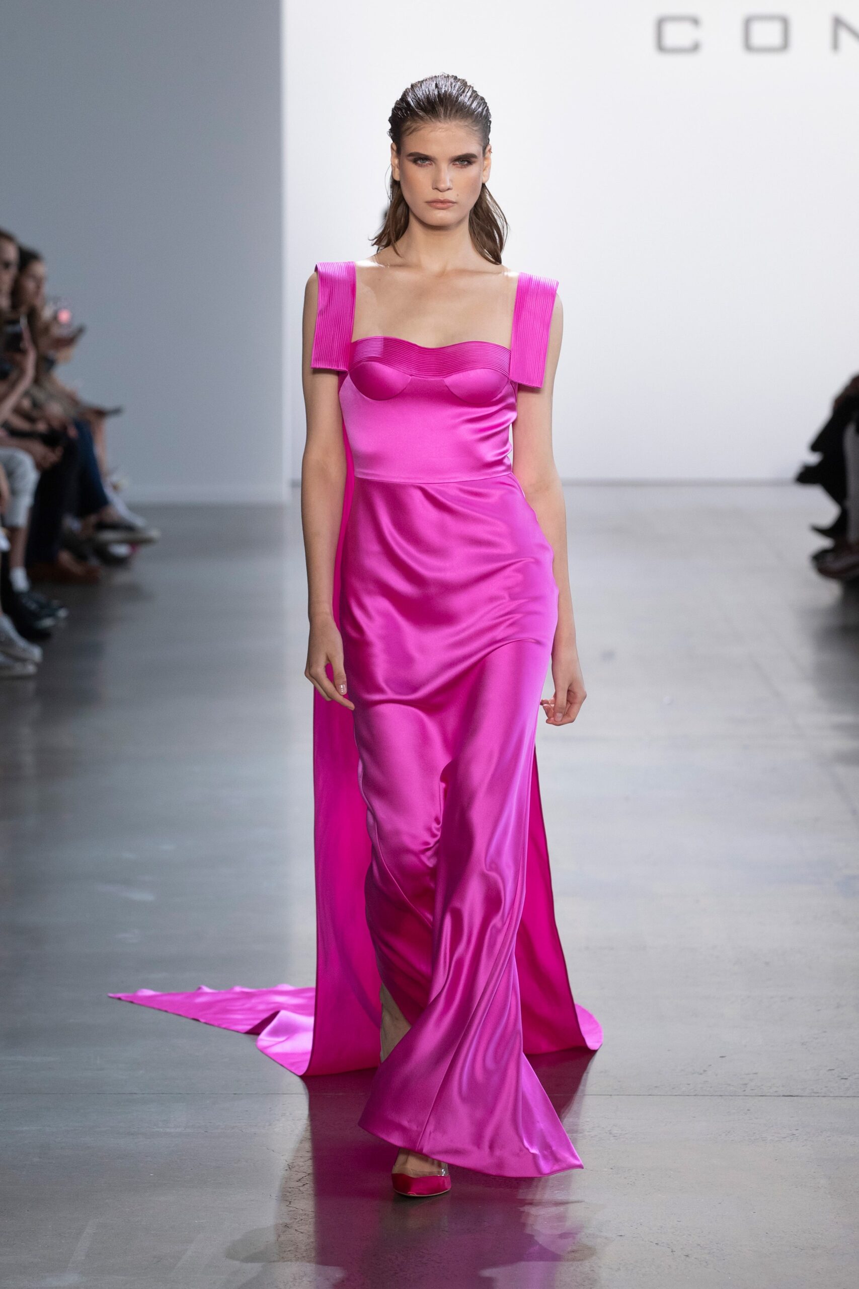Cong Tri S/S 20 Look 684