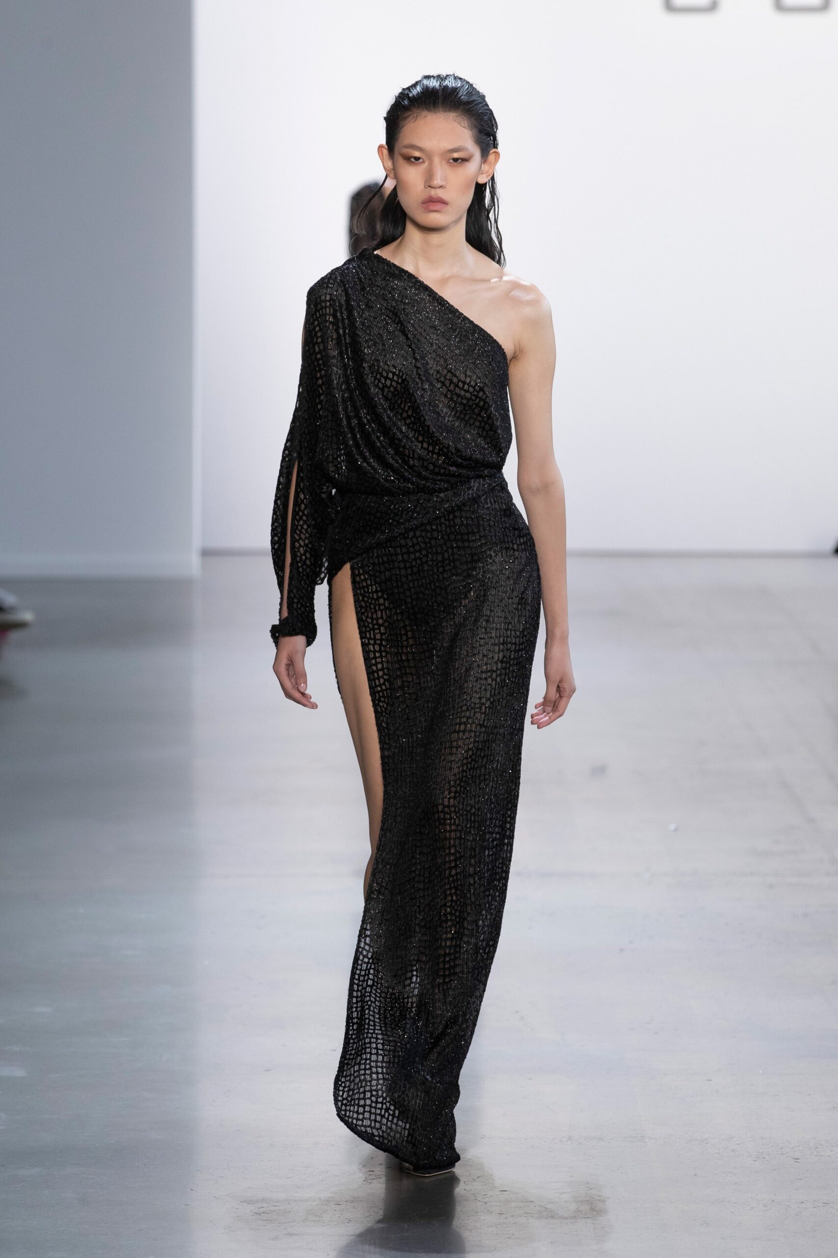 Cong Tri S/S 20 Look 704