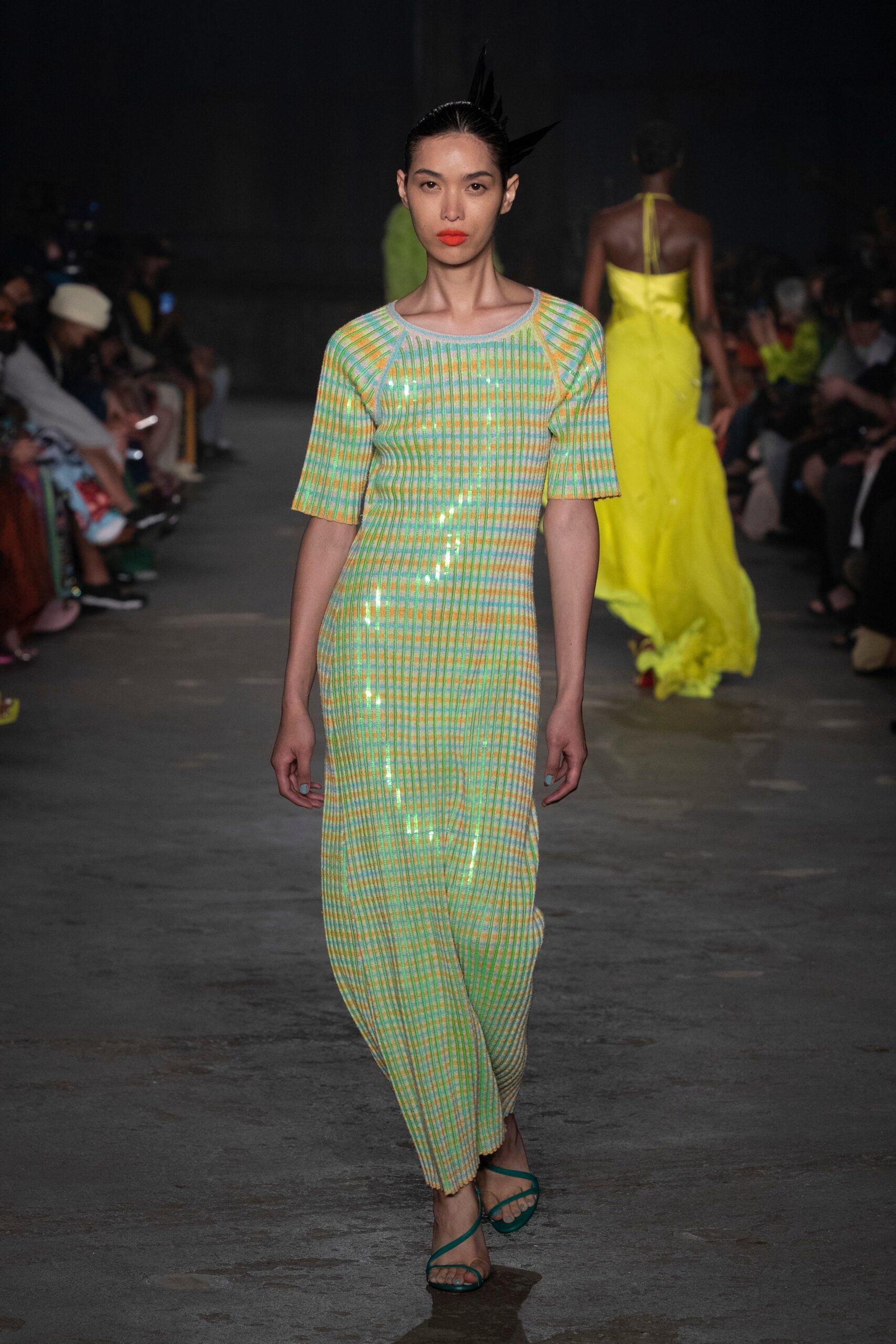 Christopher John Rogers Resort 23 Look 736