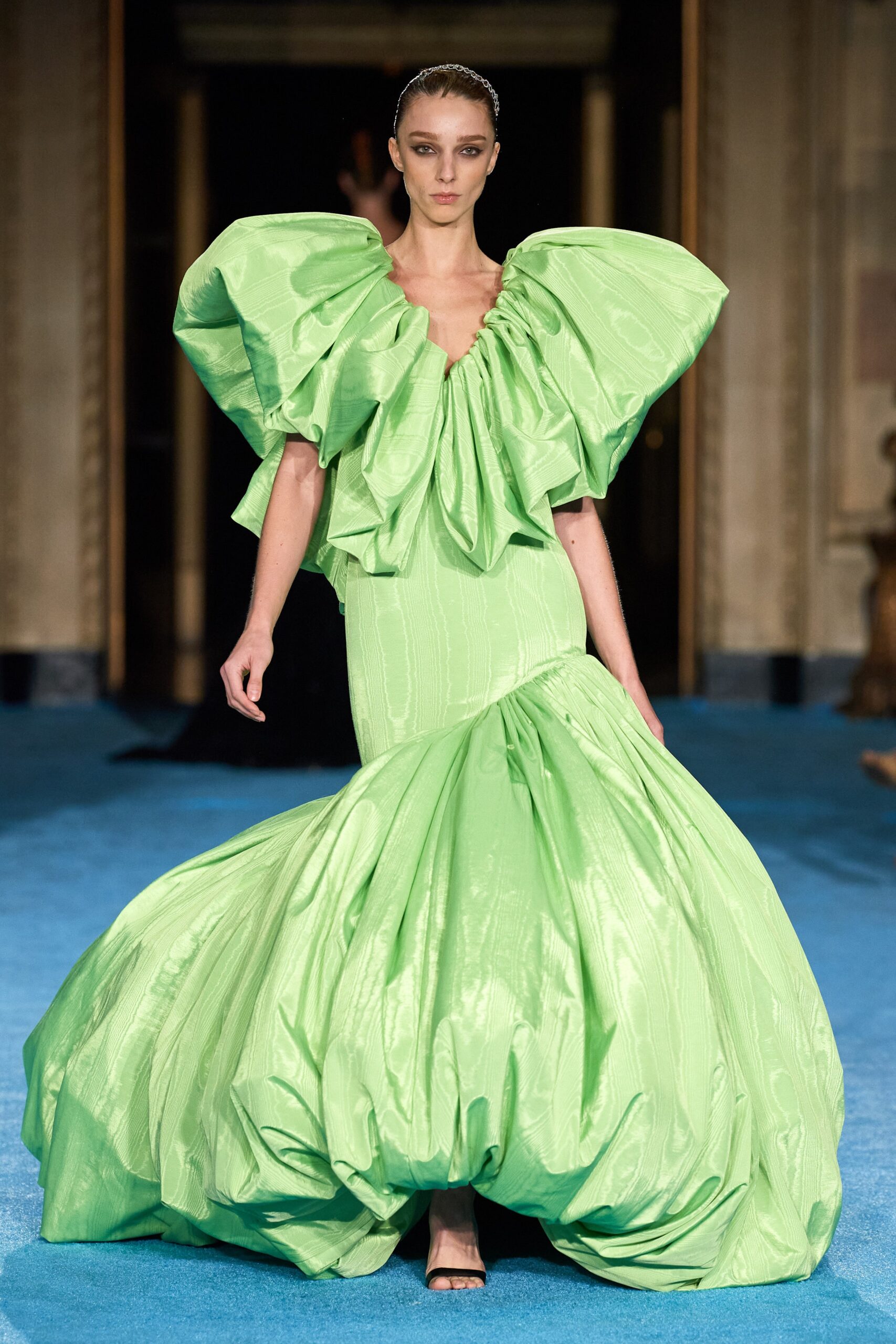 Christian Siriano S/S 22 Look 733