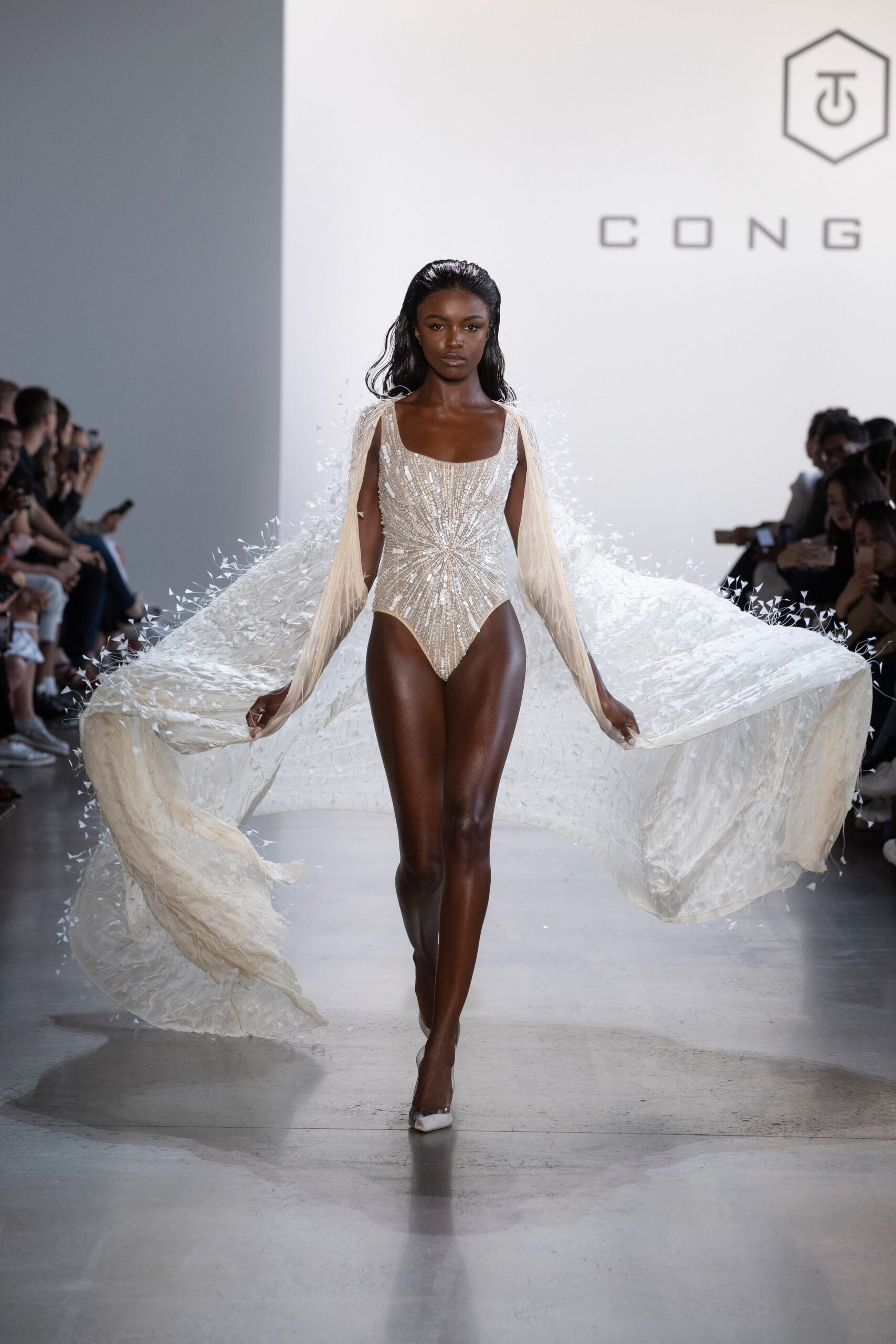 Cong Tri S/S 20 Look 799