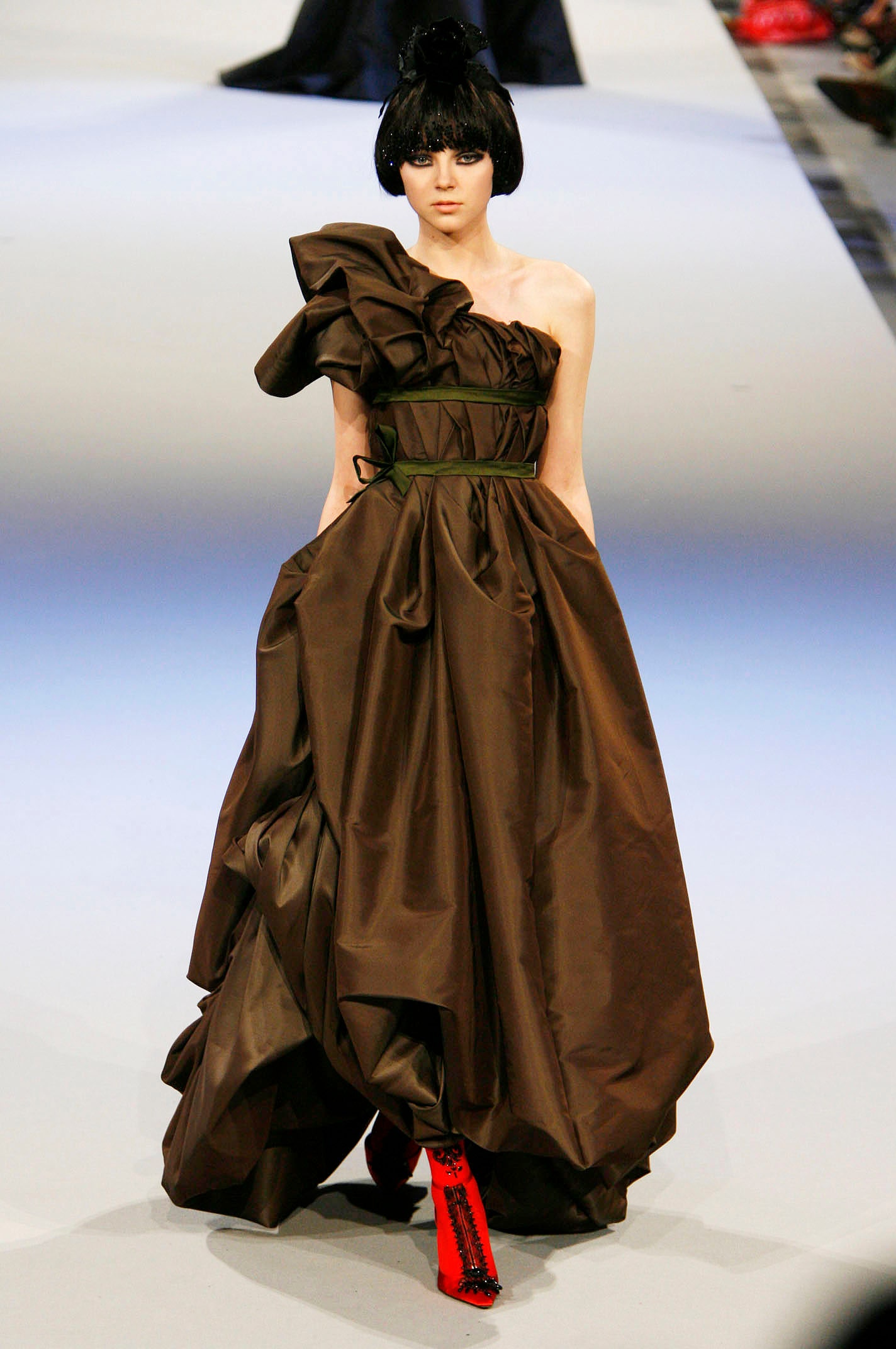 Christian Lacroix F/W 06 Couture Look 207