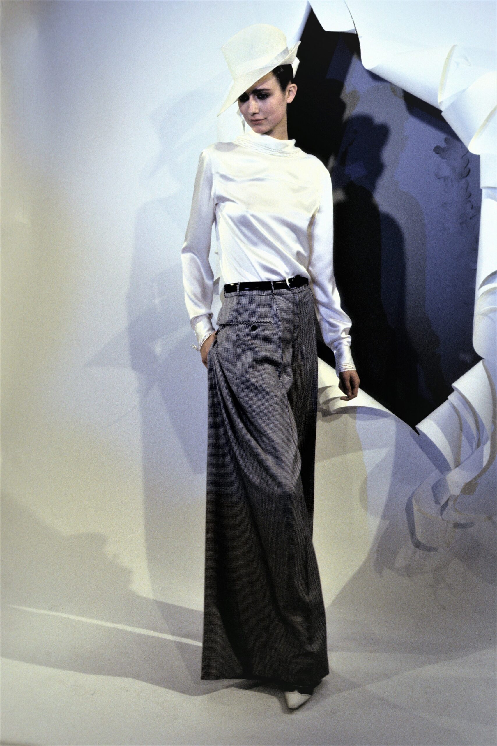 Christian Dior S/S 99 Couture Look 43