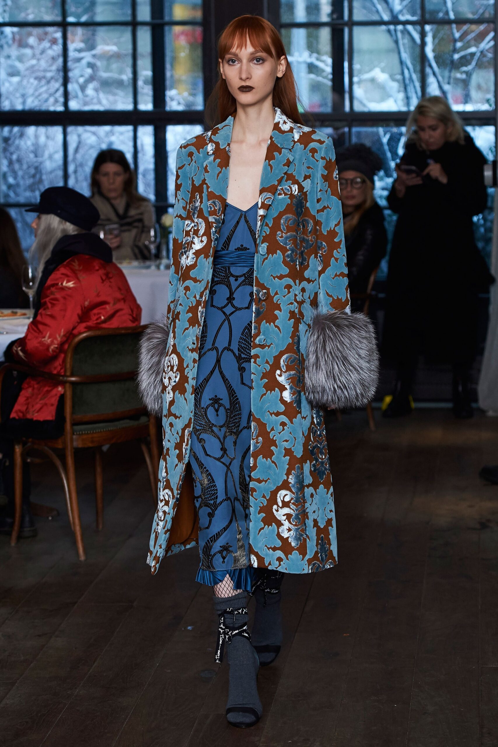 Cinq à Sept F/W 17 Look 1
