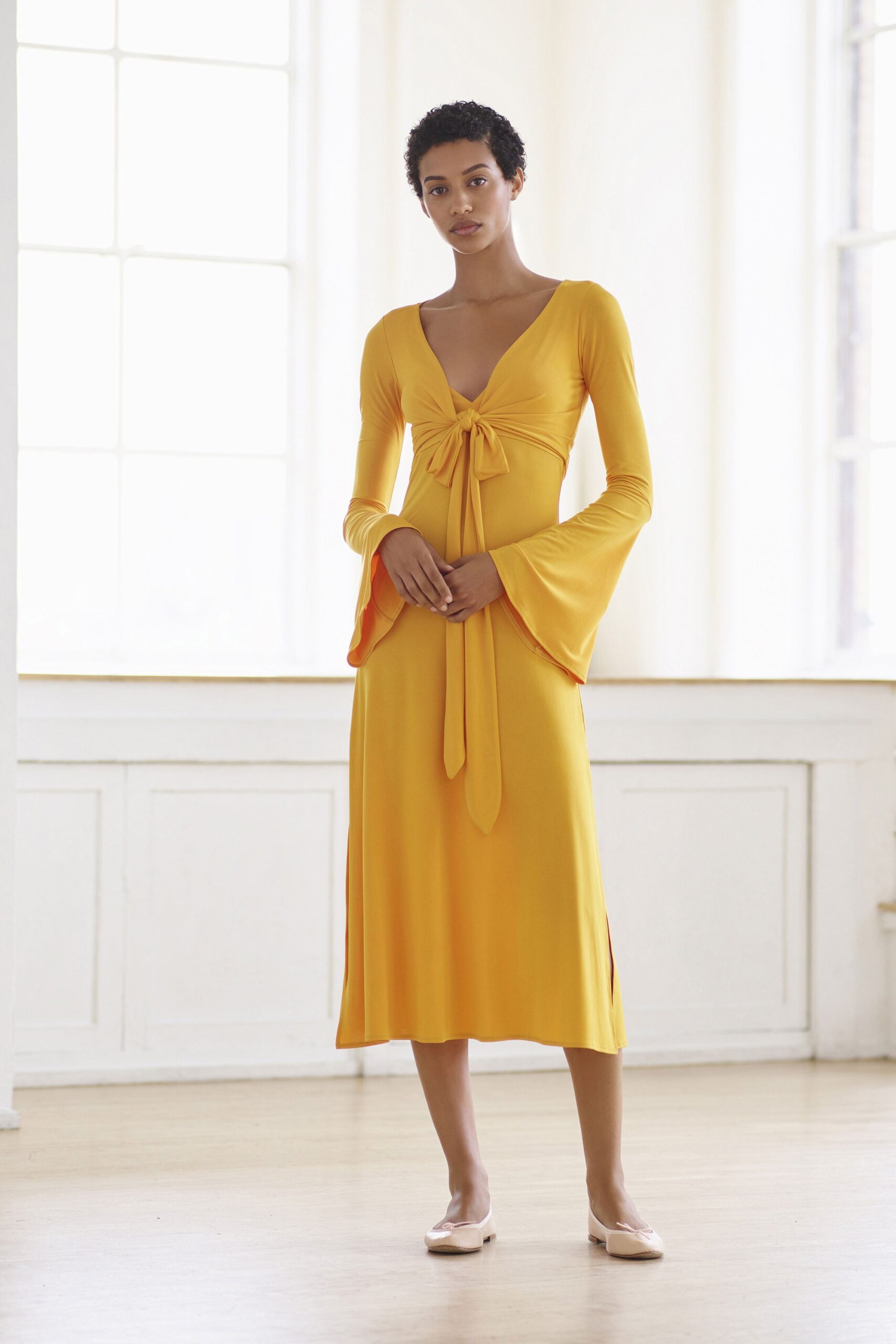 Cinq à Sept Resort 18 Look 1