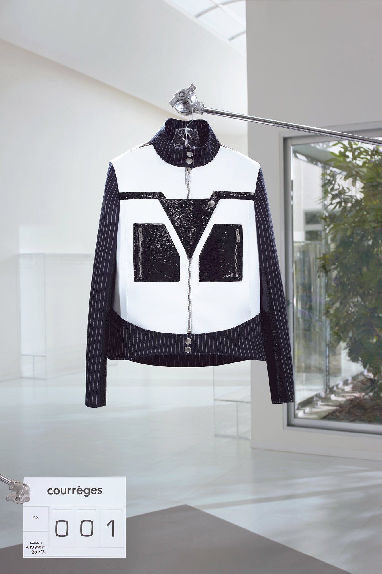 Courrèges Resort 17 Look 4