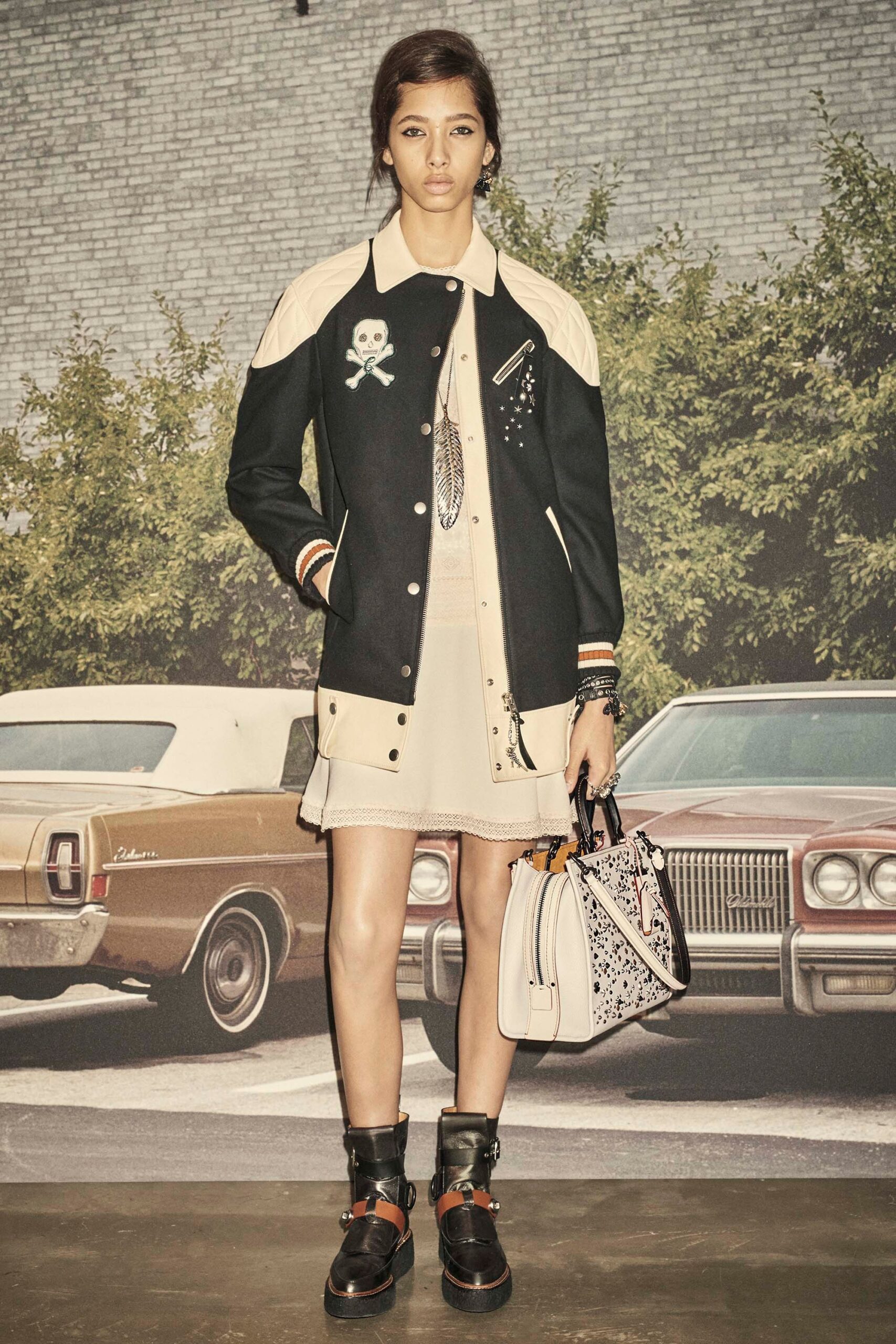 Coach Resort 17 Look 14